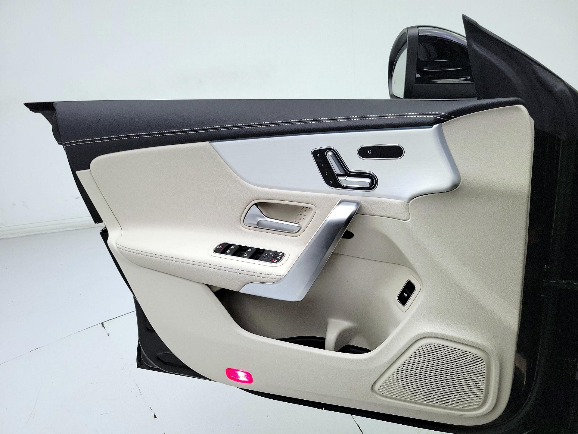 Thumbnail: 2023 Mercedes-Benz CLA - 12