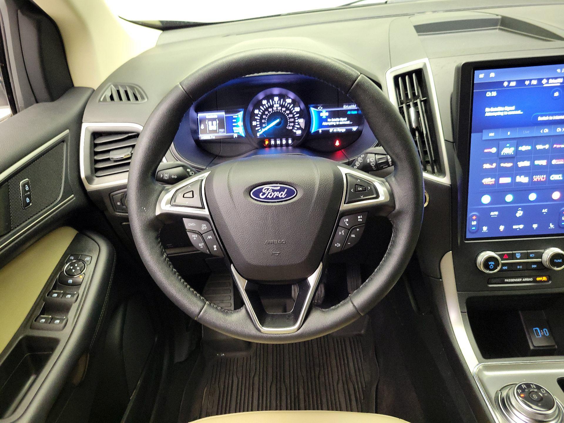 Thumbnail: 2022 Ford Edge - 10