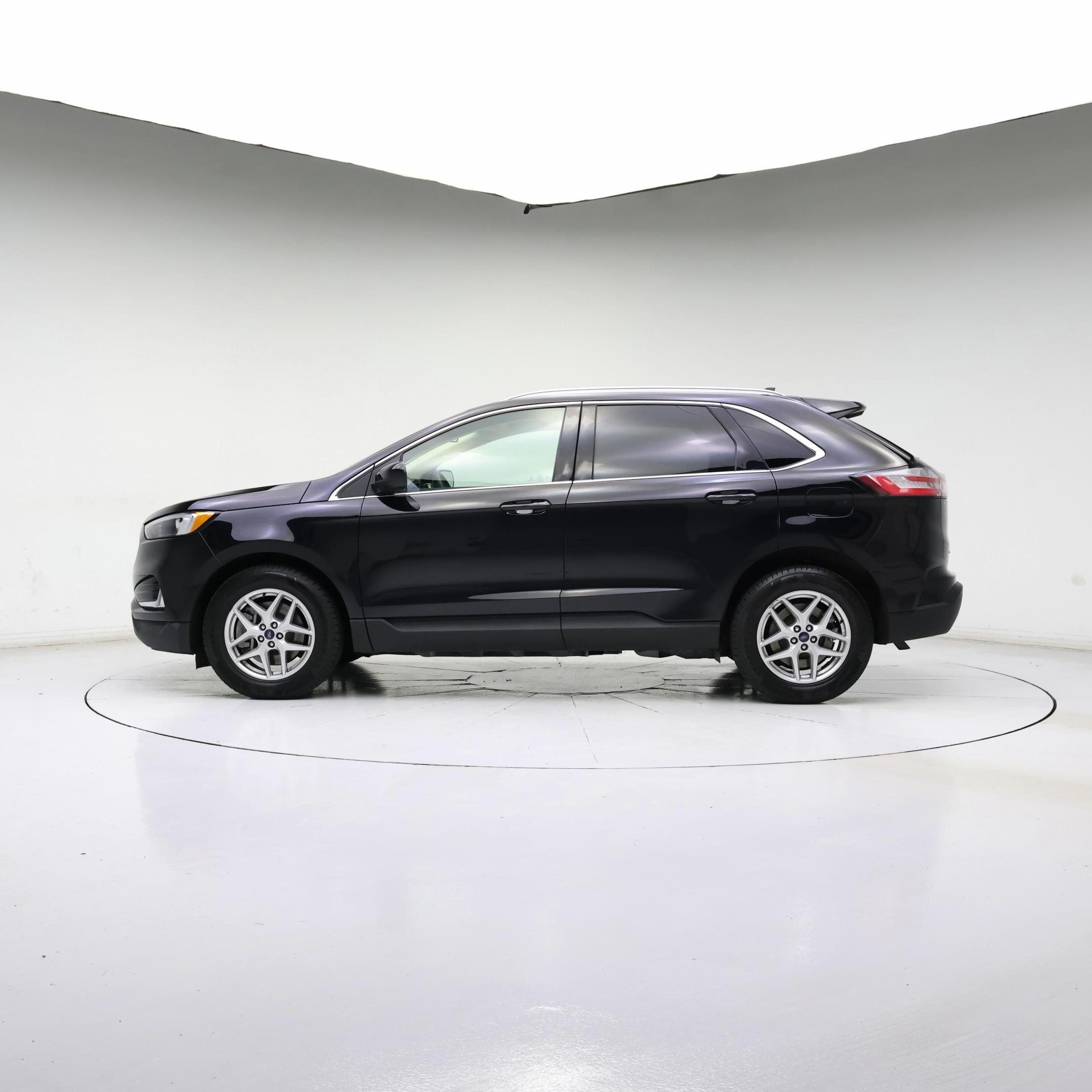 Thumbnail: 2022 Ford Edge - 3