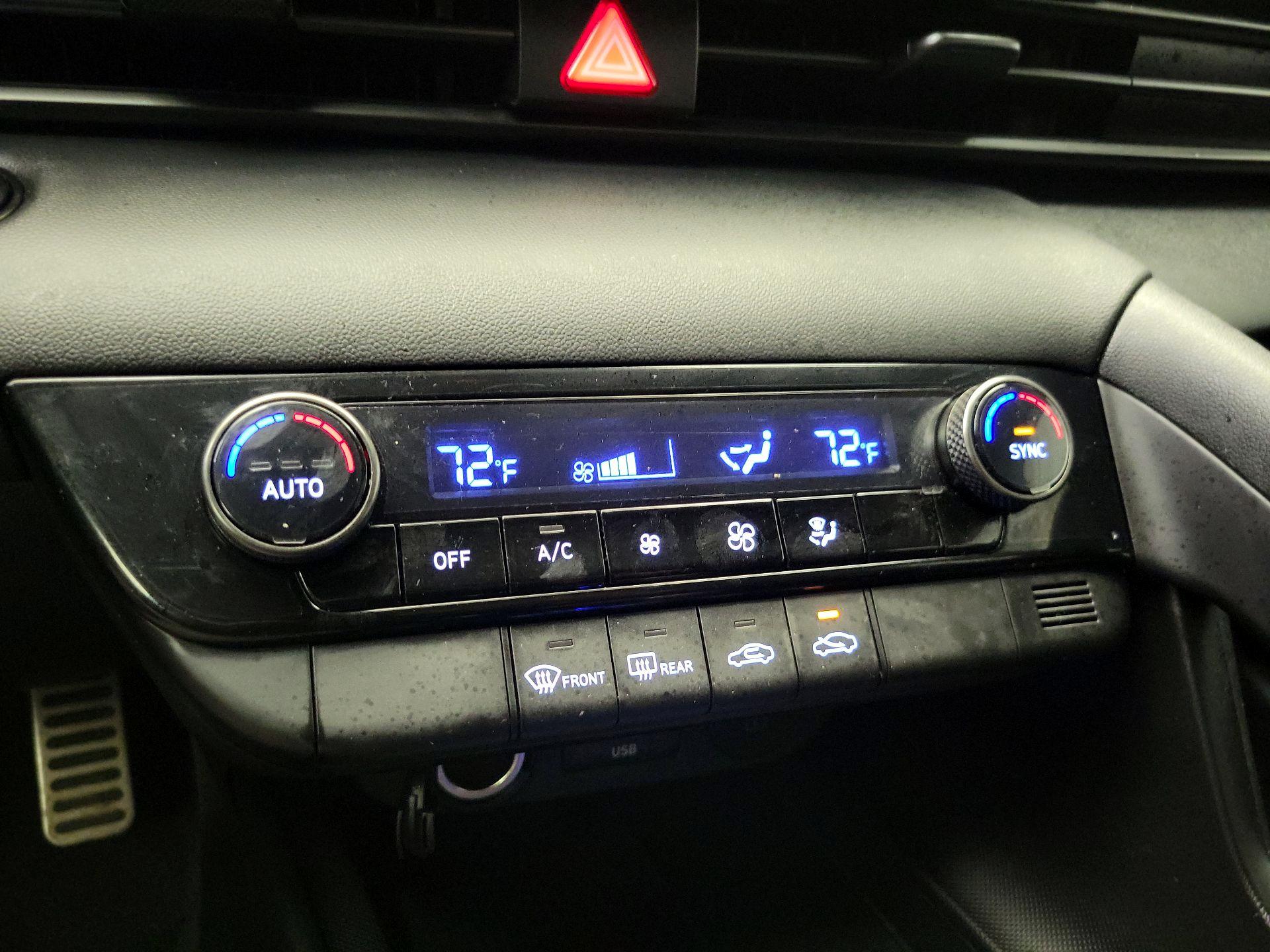 Thumbnail: 2025 Hyundai Elantra - 16