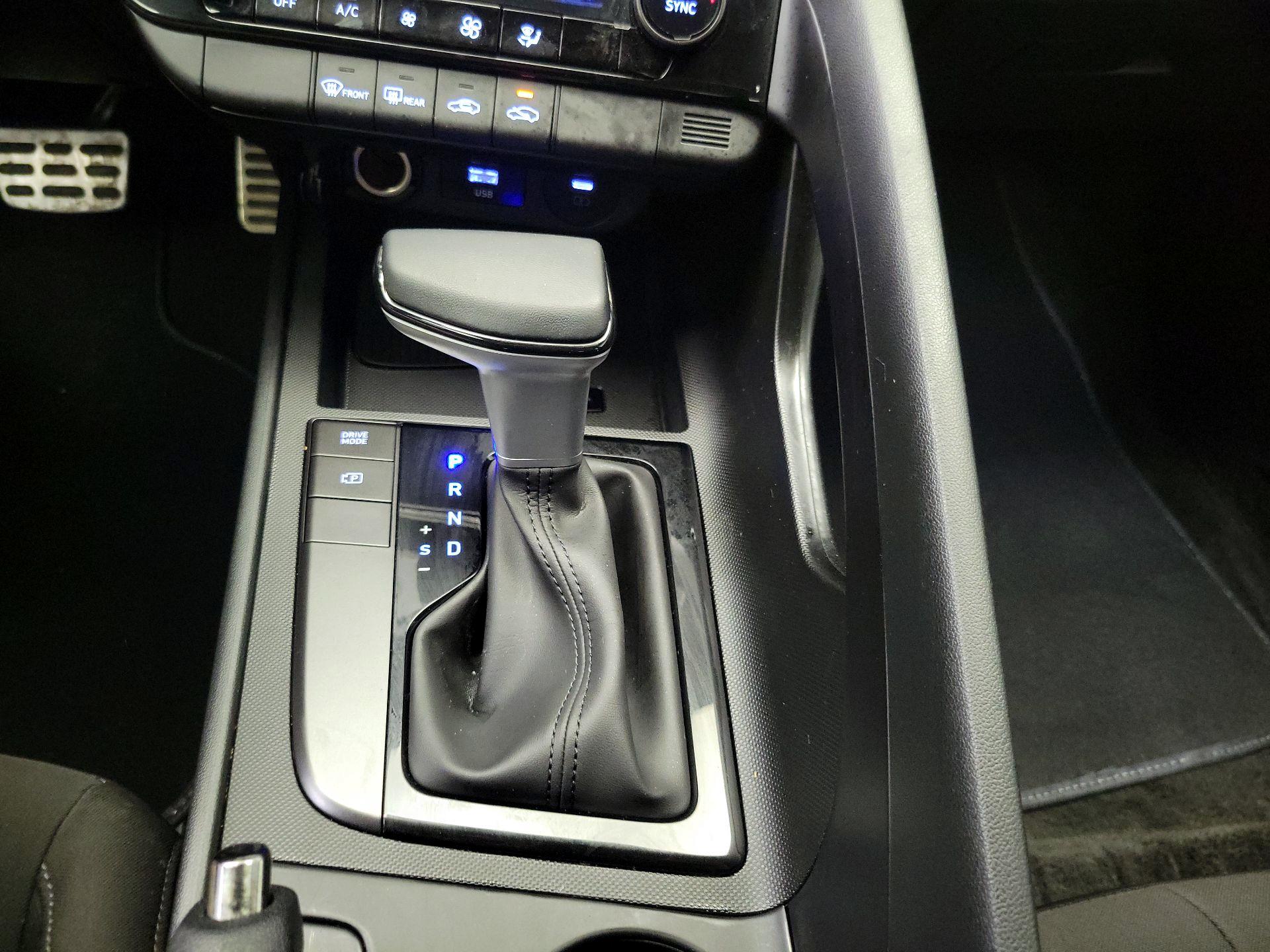 Thumbnail: 2025 Hyundai Elantra - 17