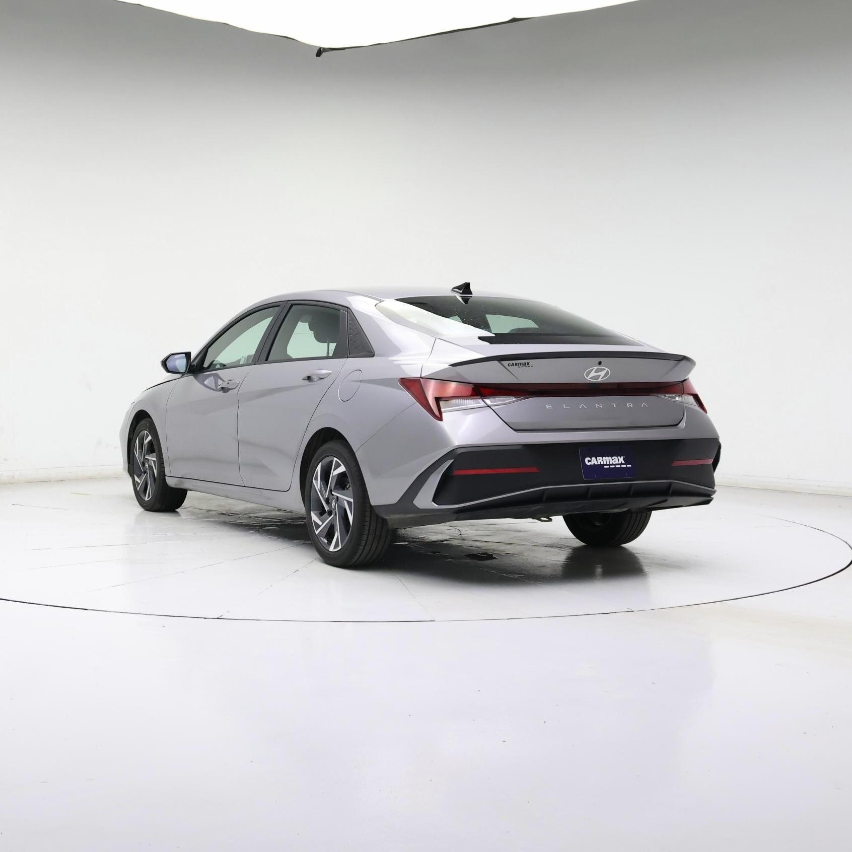 Thumbnail: 2025 Hyundai Elantra - 2