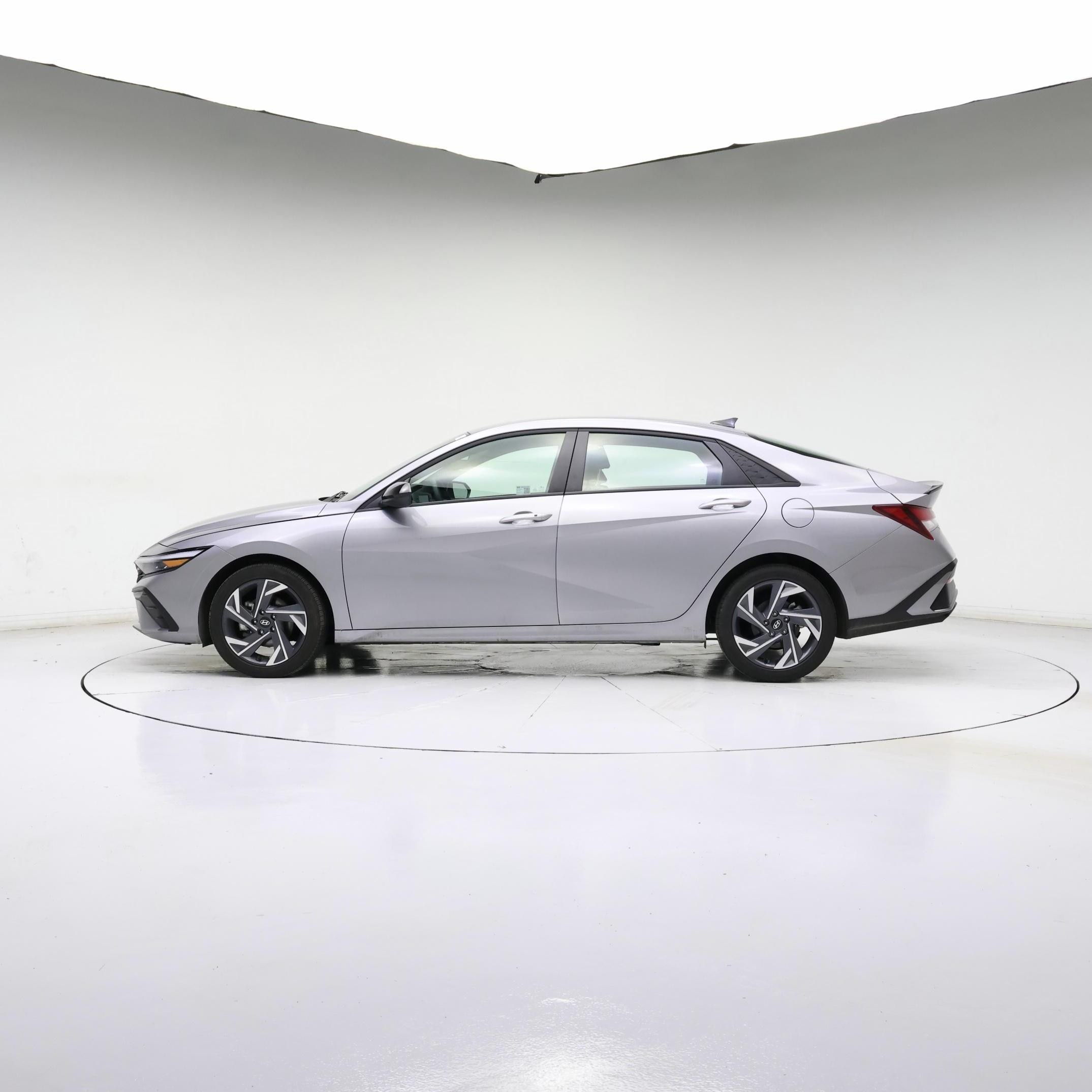 Thumbnail: 2025 Hyundai Elantra - 3