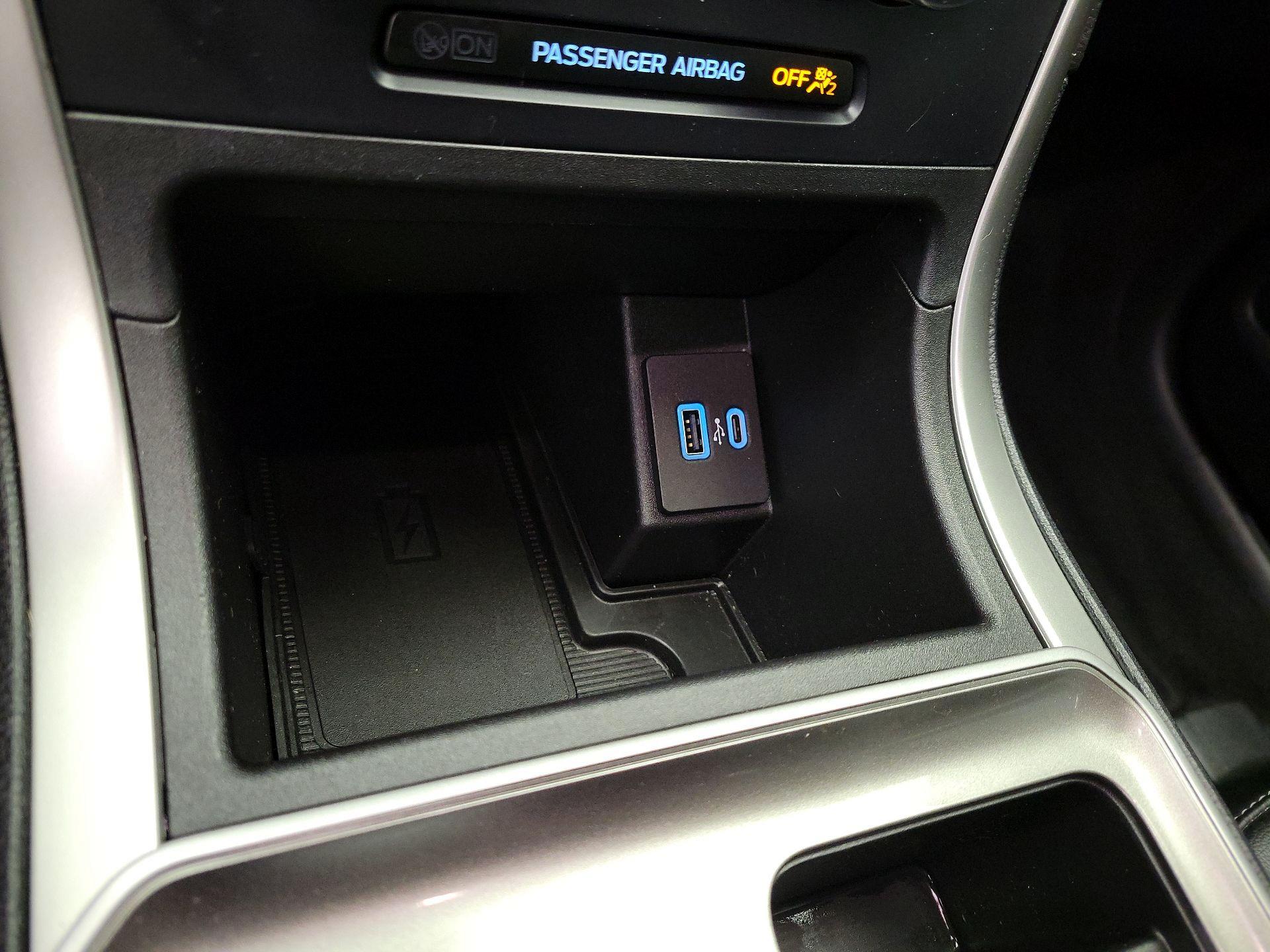 Thumbnail: 2023 Ford Edge - 18
