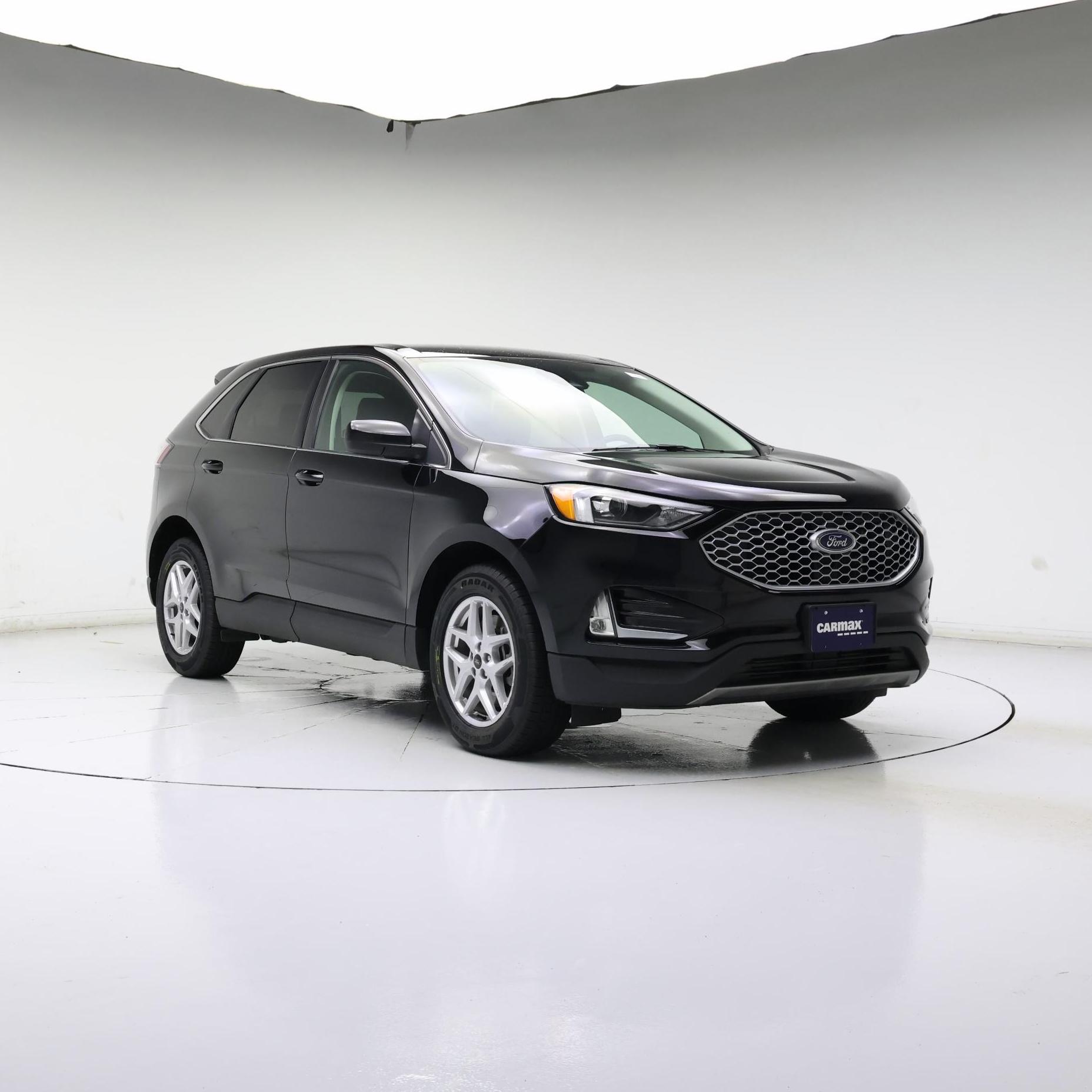 Thumbnail: 2023 Ford Edge - 2