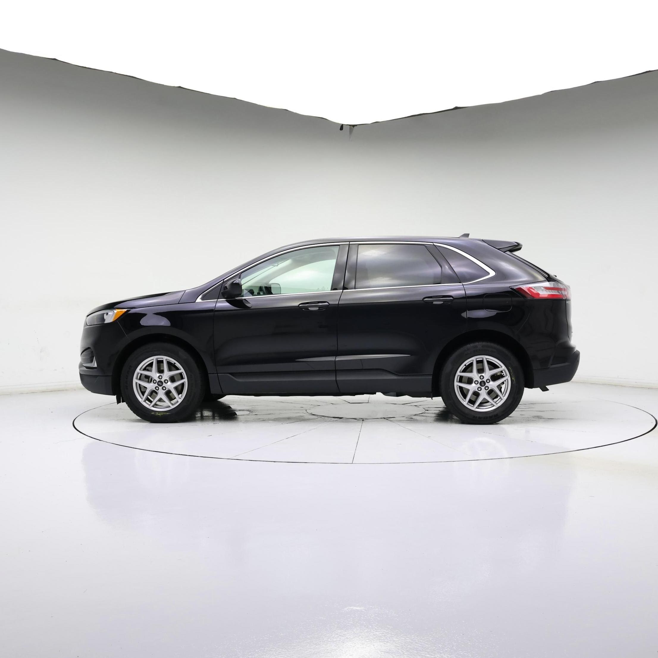 Thumbnail: 2023 Ford Edge - 7