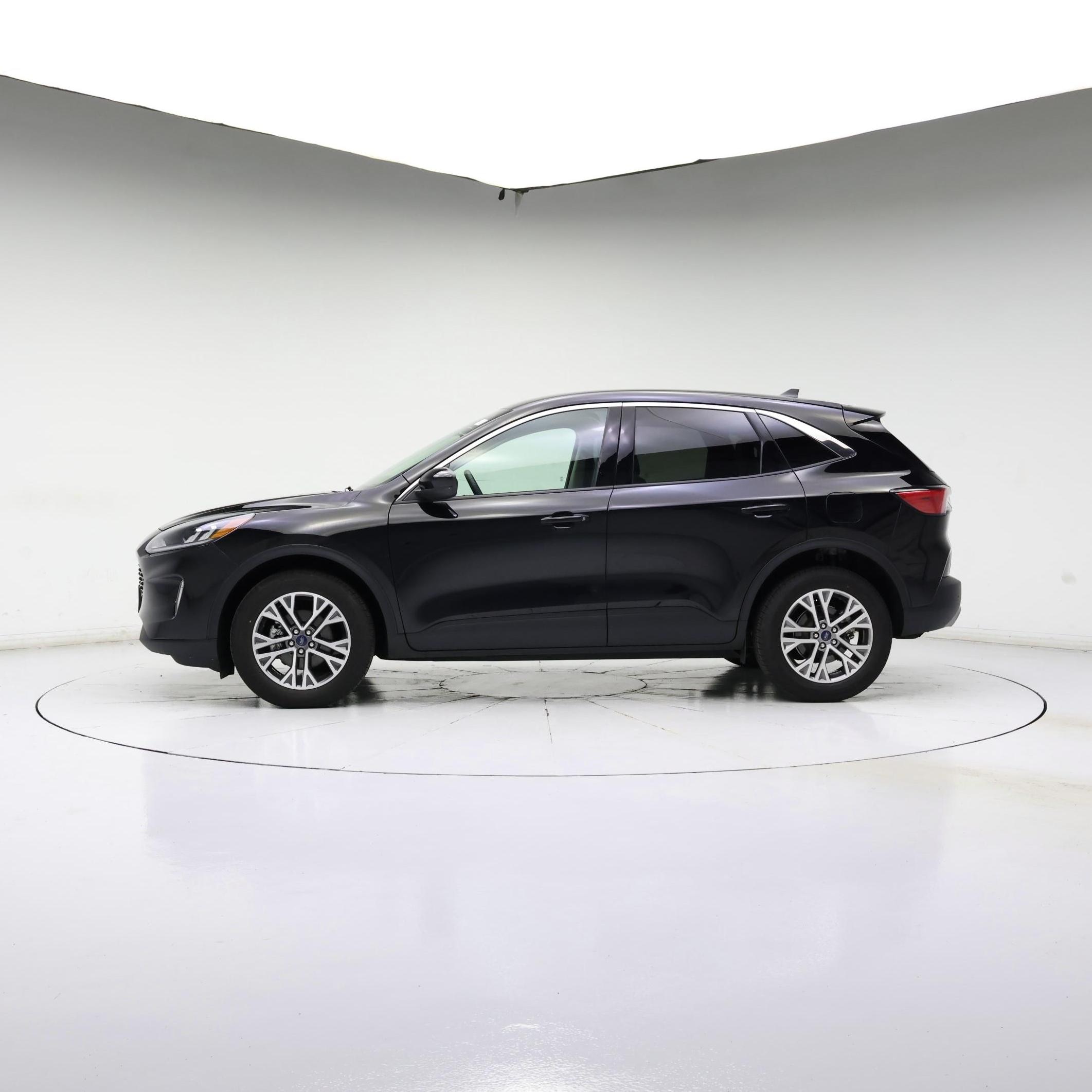 Thumbnail: 2022 Ford Escape - 3