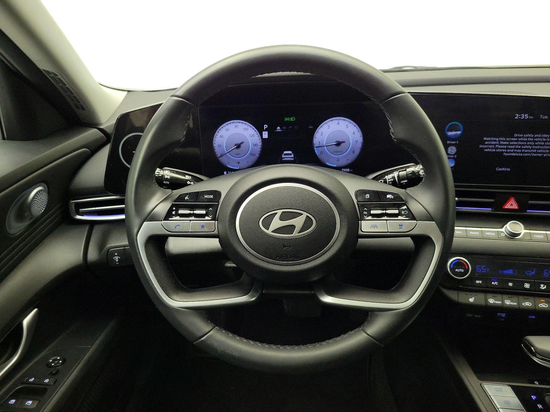 Thumbnail: 2024 Hyundai Elantra - 10