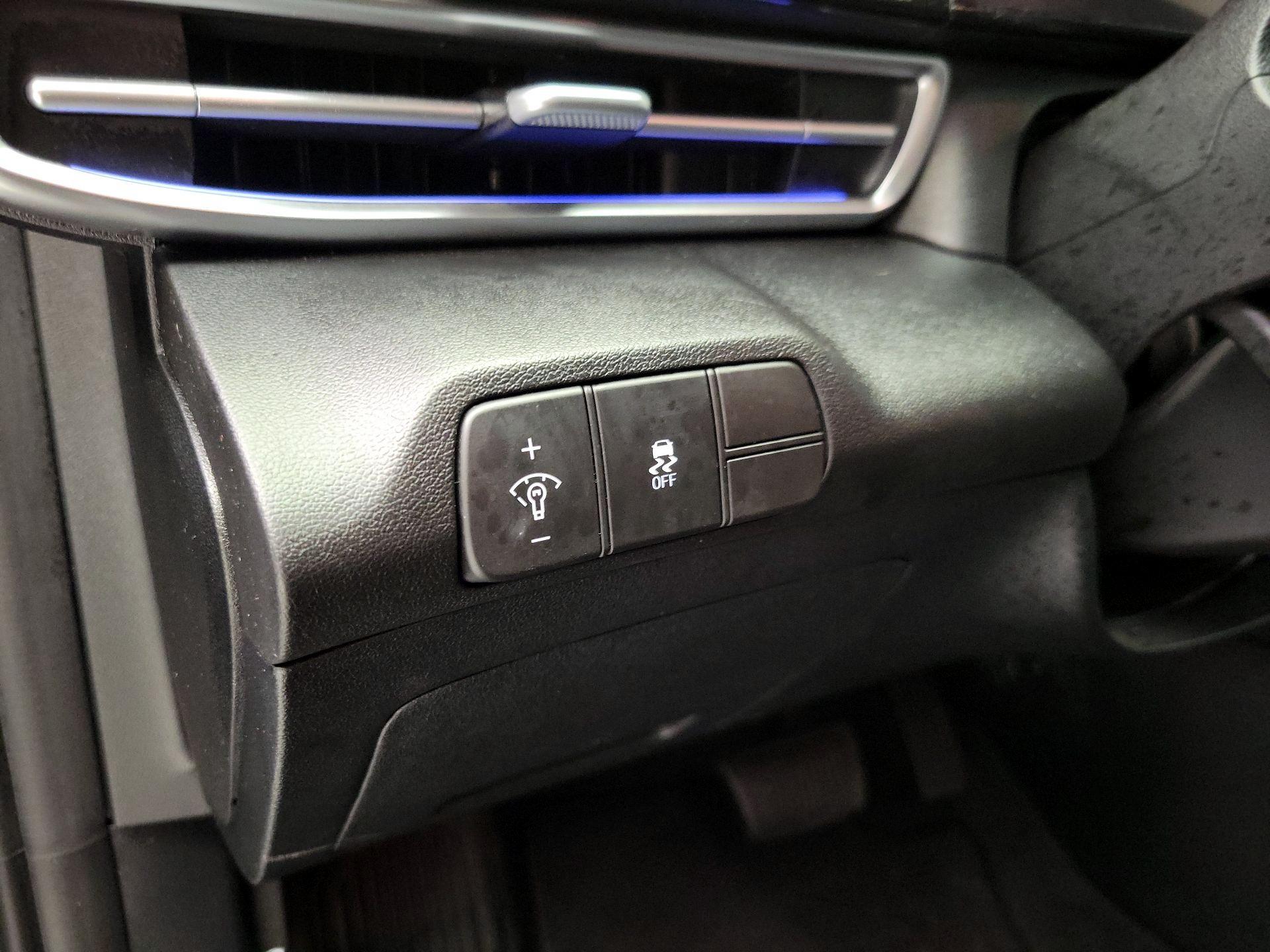 Thumbnail: 2024 Hyundai Elantra - 13