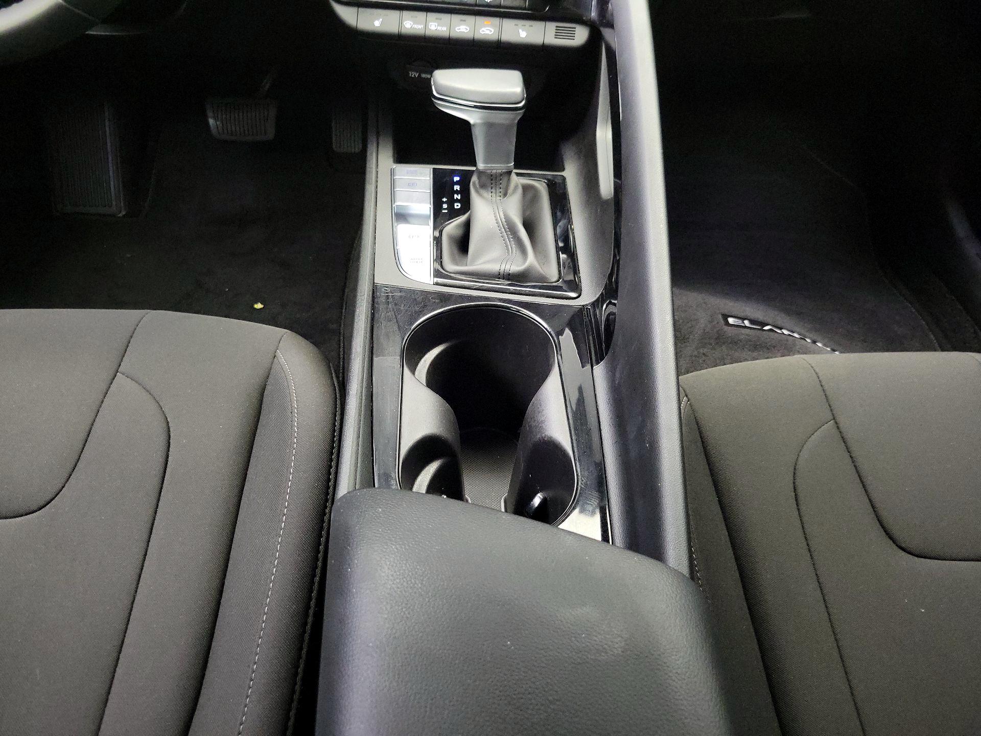 Thumbnail: 2024 Hyundai Elantra - 18