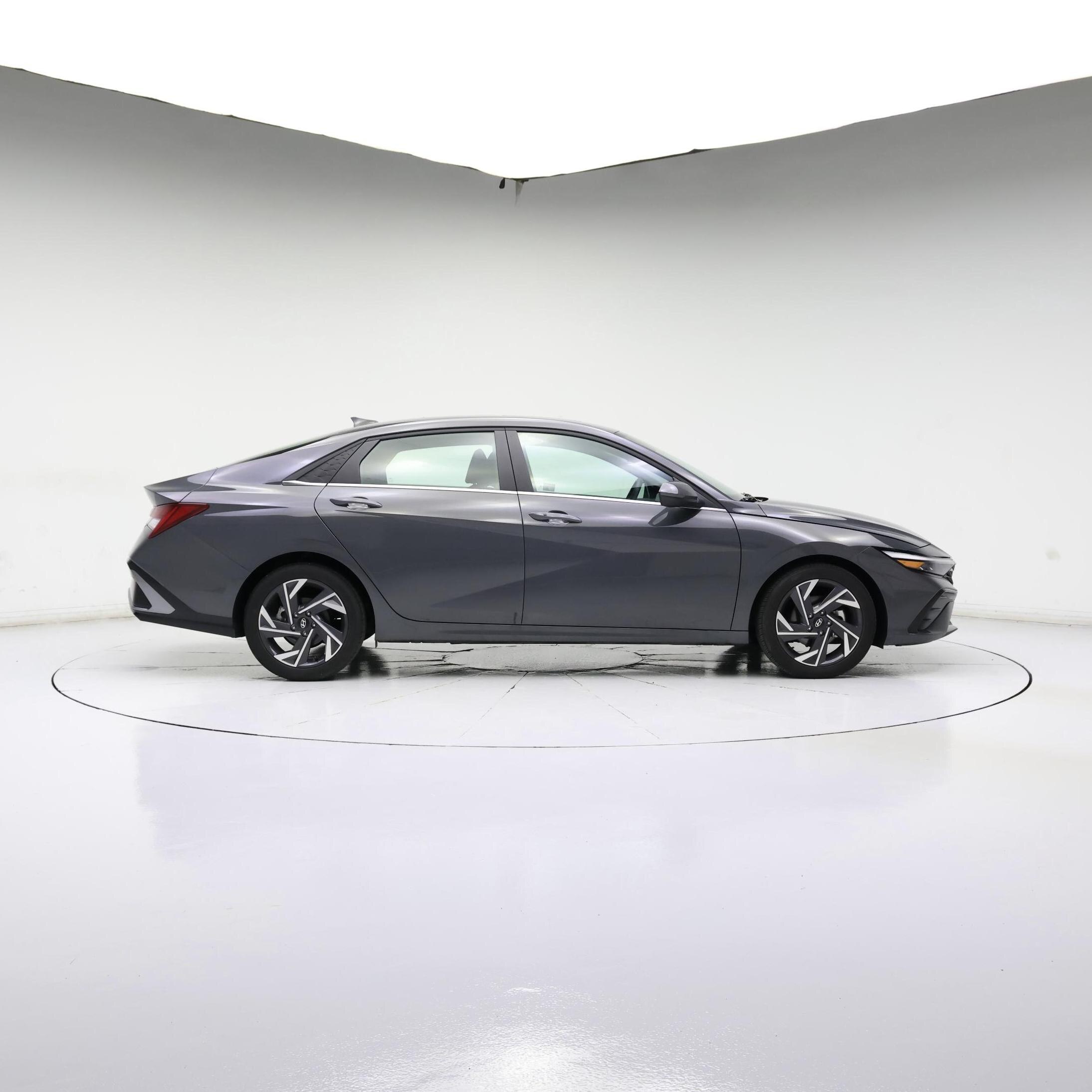 Thumbnail: 2024 Hyundai Elantra - 7