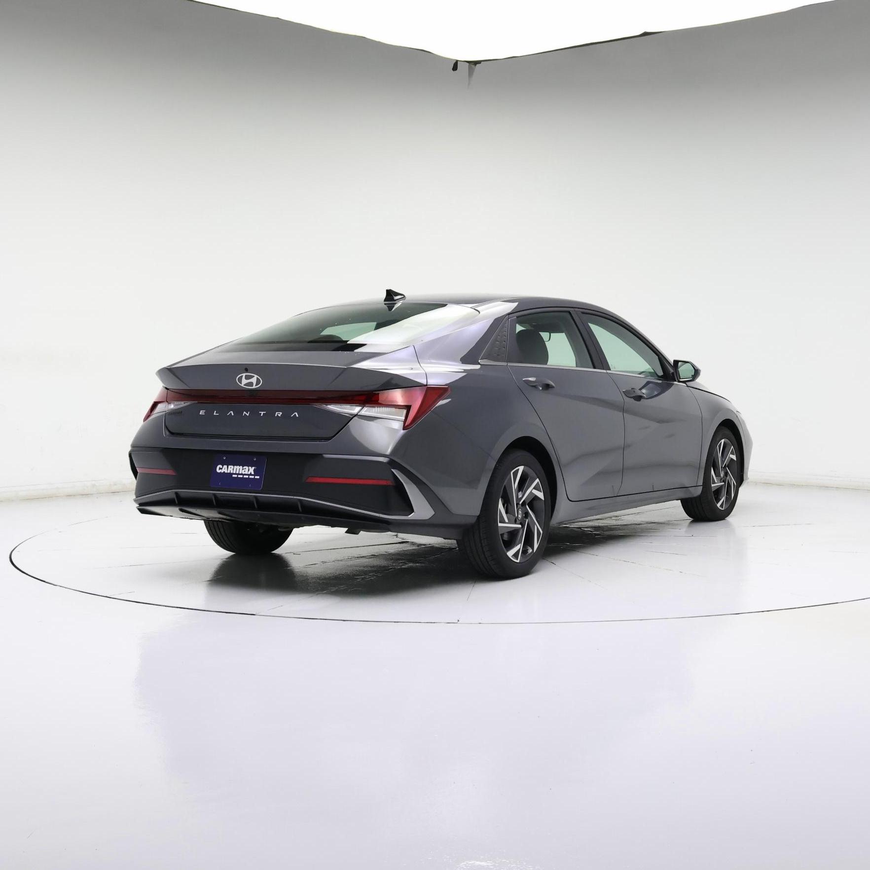 Thumbnail: 2024 Hyundai Elantra - 8