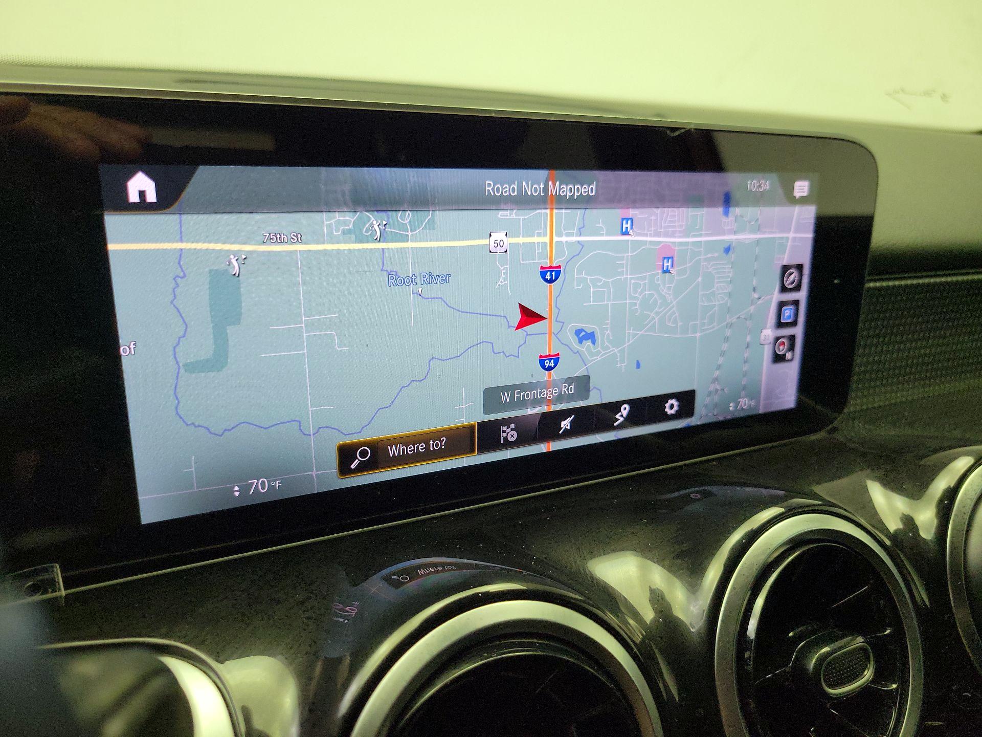 Thumbnail: 2020 Mercedes-Benz GLB - 14