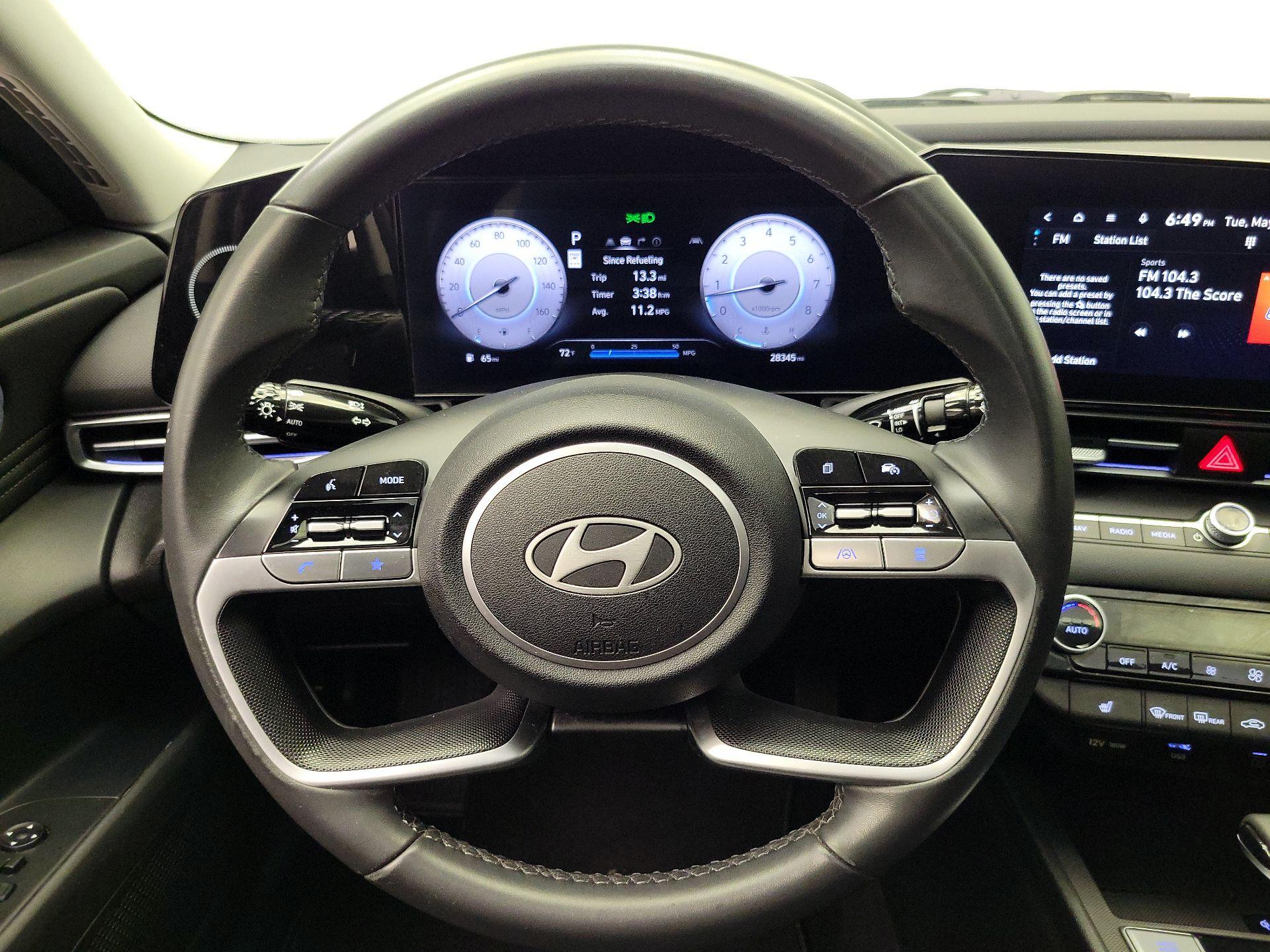 Thumbnail: 2024 Hyundai Elantra - 10