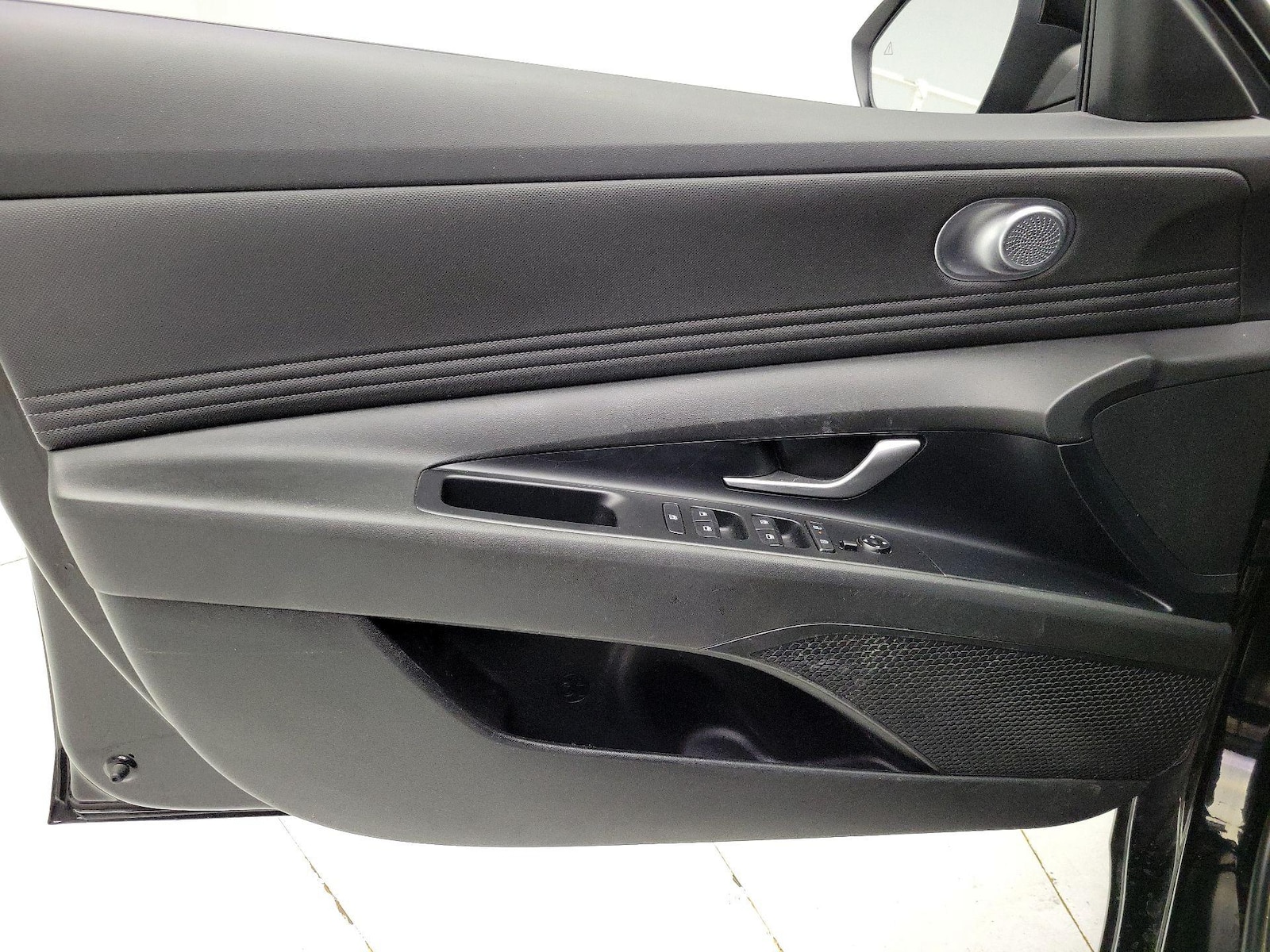 2024 Hyundai Elantra SEL - Photo 13