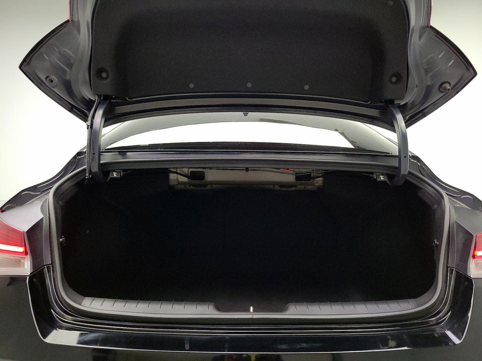 2024 Hyundai Elantra SEL - Photo 23