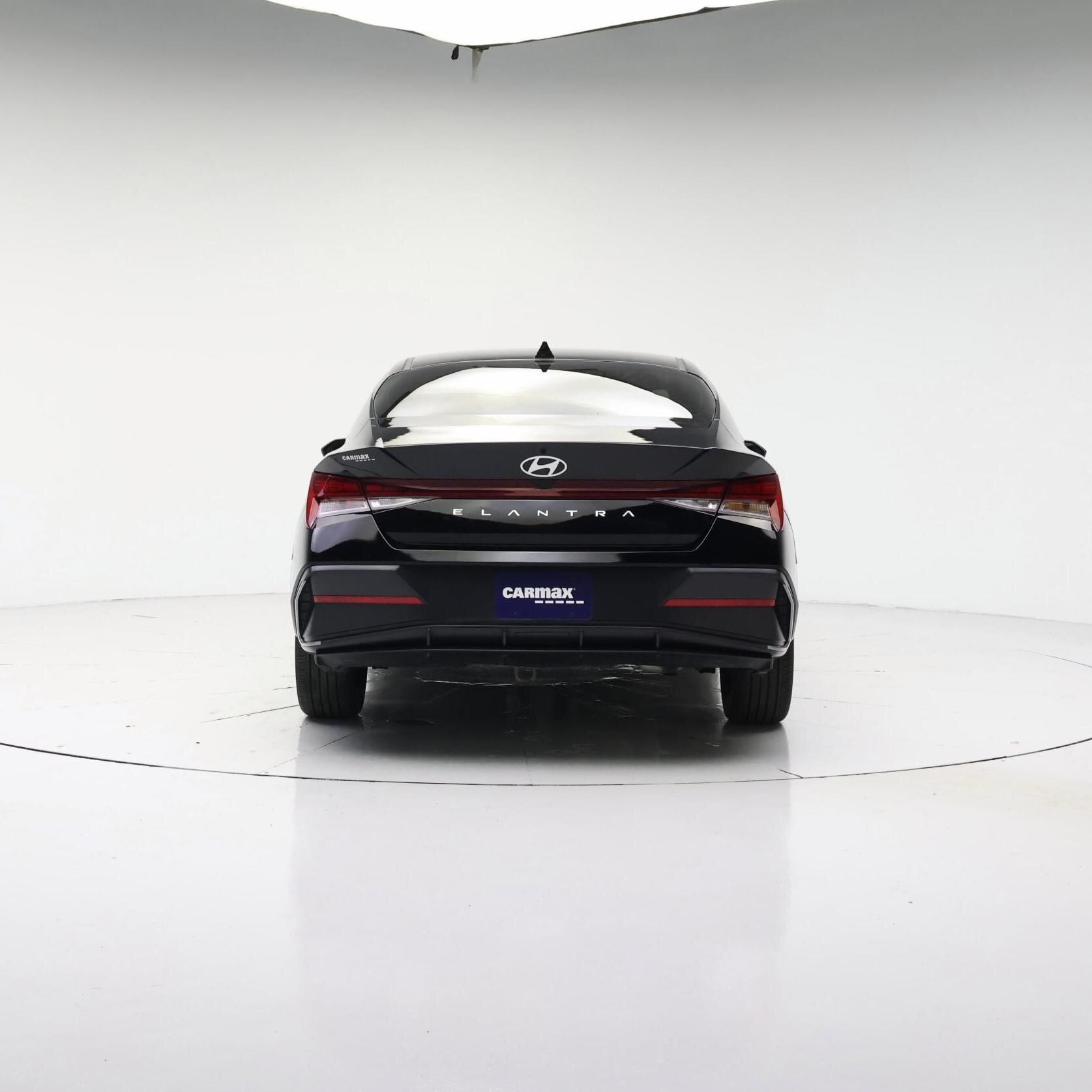 Thumbnail: 2024 Hyundai Elantra - 6
