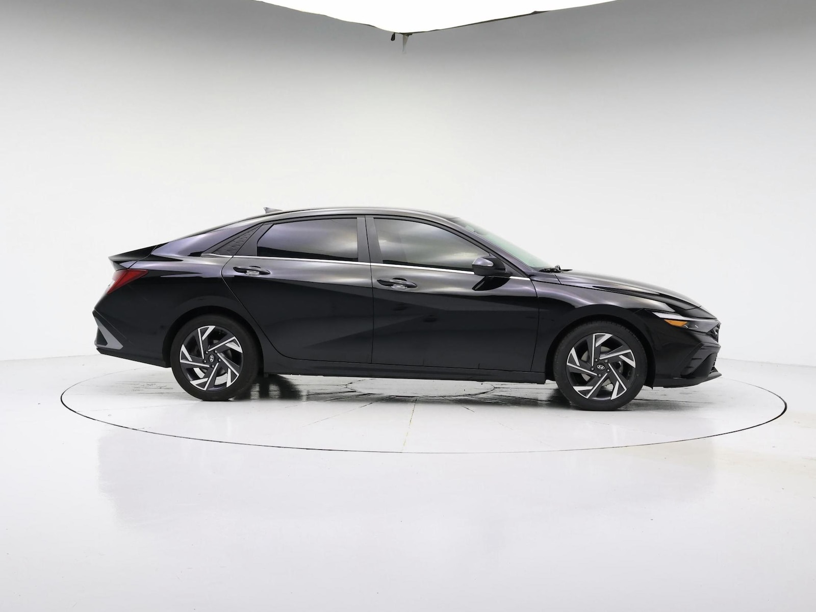 2024 Hyundai Elantra SEL - Photo 8