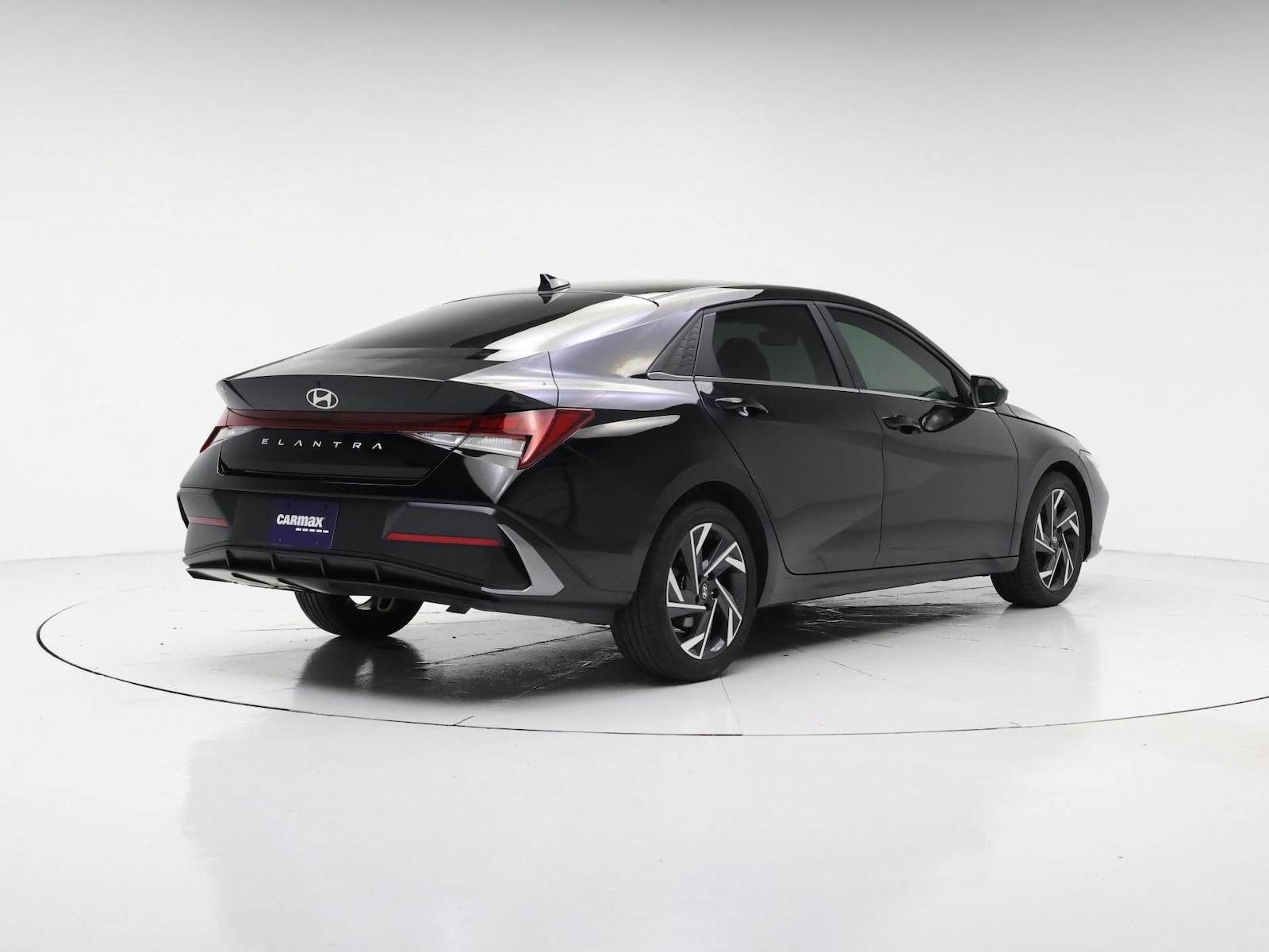 2024 Hyundai Elantra SEL - Photo 9