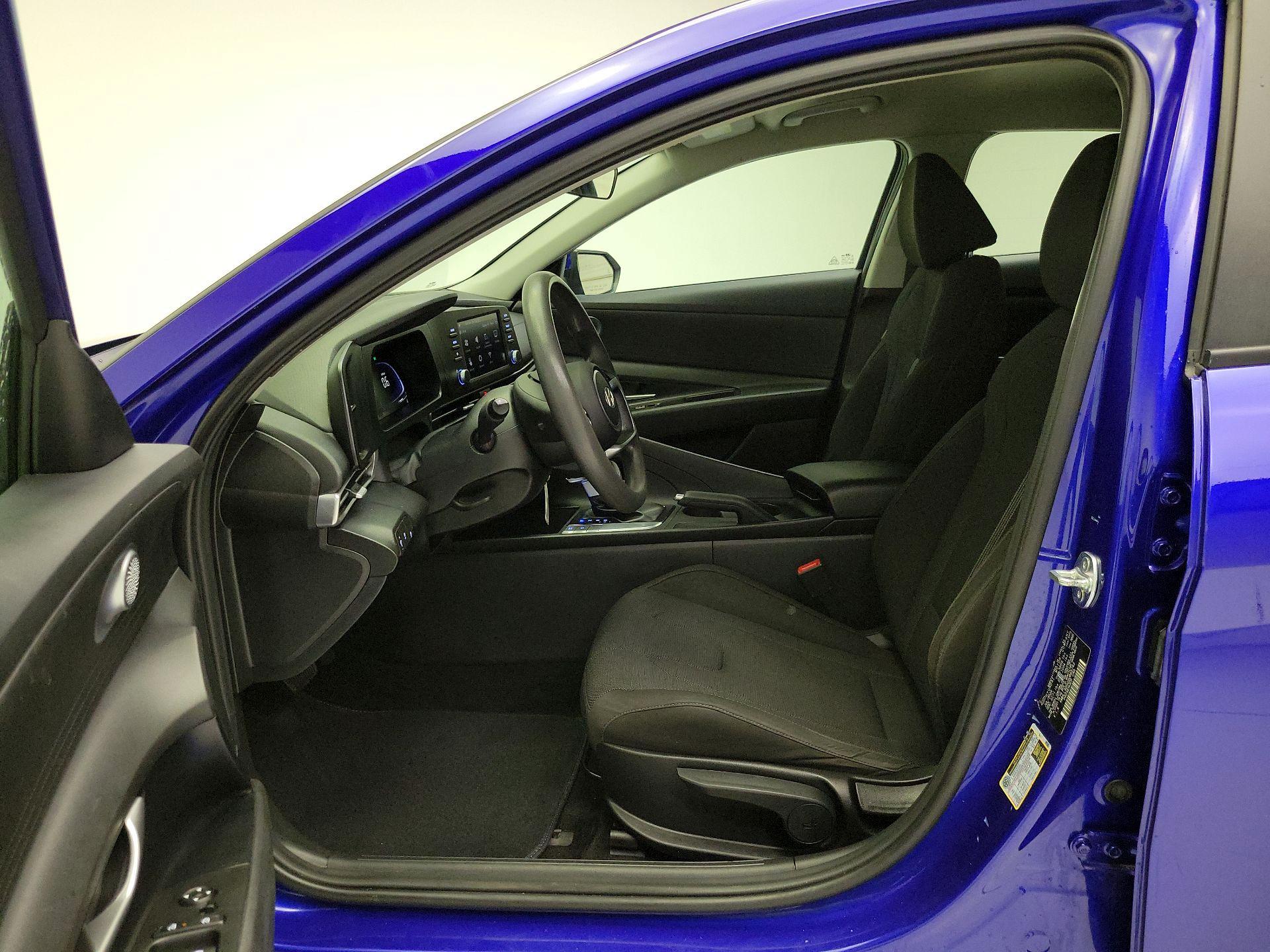 Thumbnail: 2025 Hyundai Elantra - 11