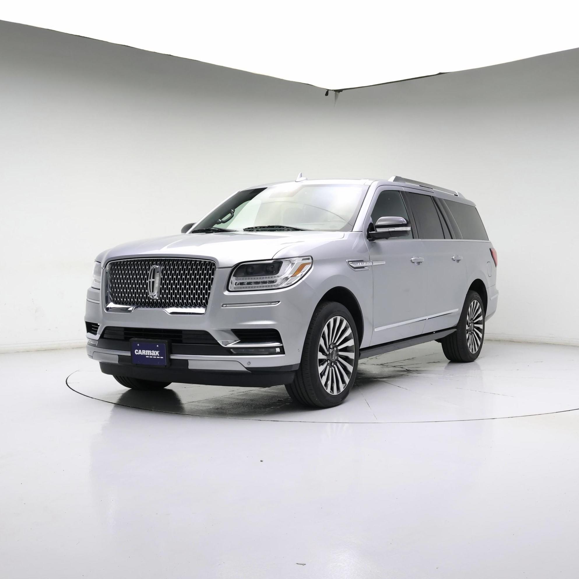 Thumbnail: 2021 Lincoln Navigator L - 4