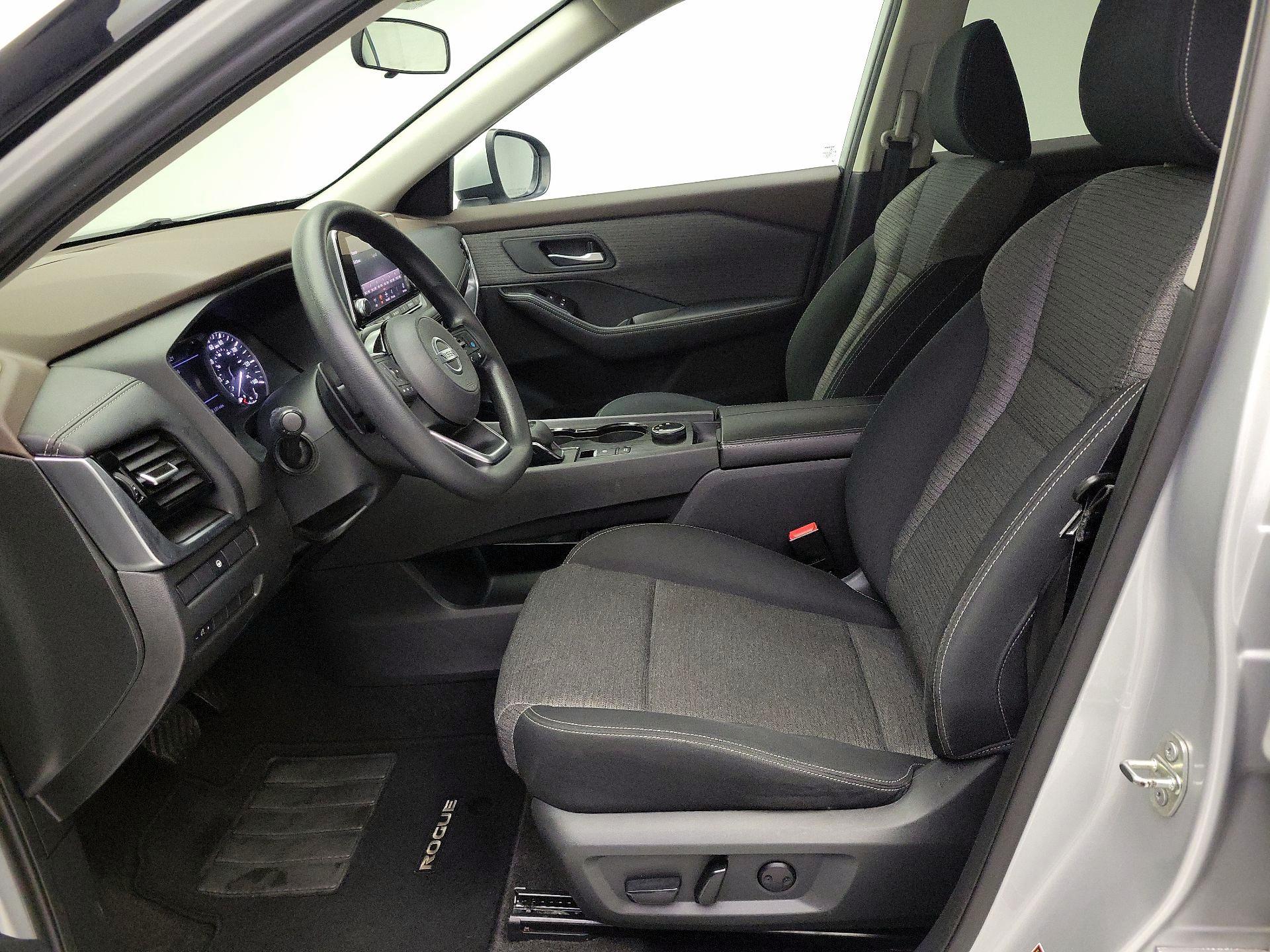 Thumbnail: 2021 Nissan Rogue - 11