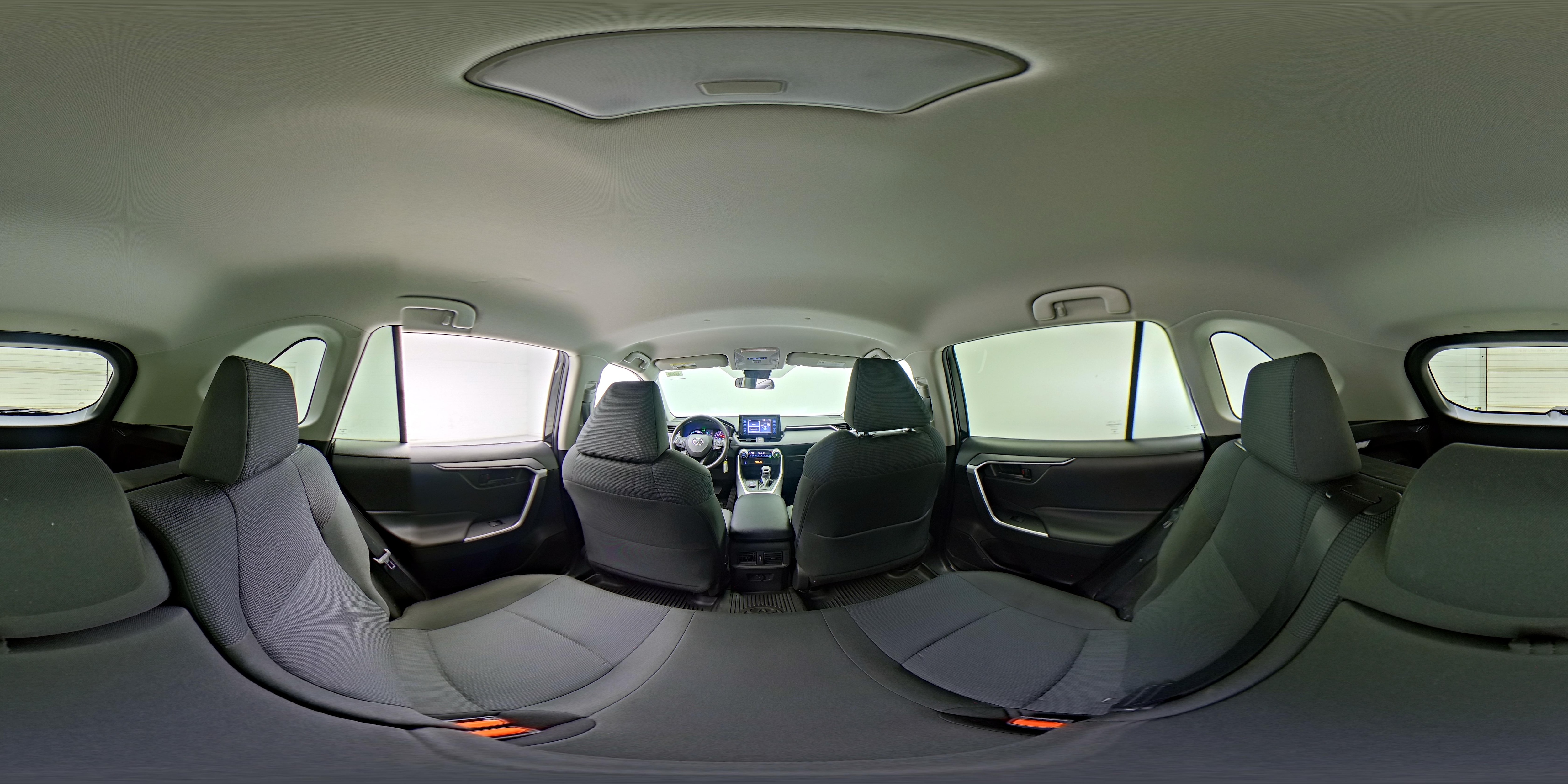 2022 Toyota RAV4 LE - Photo 25