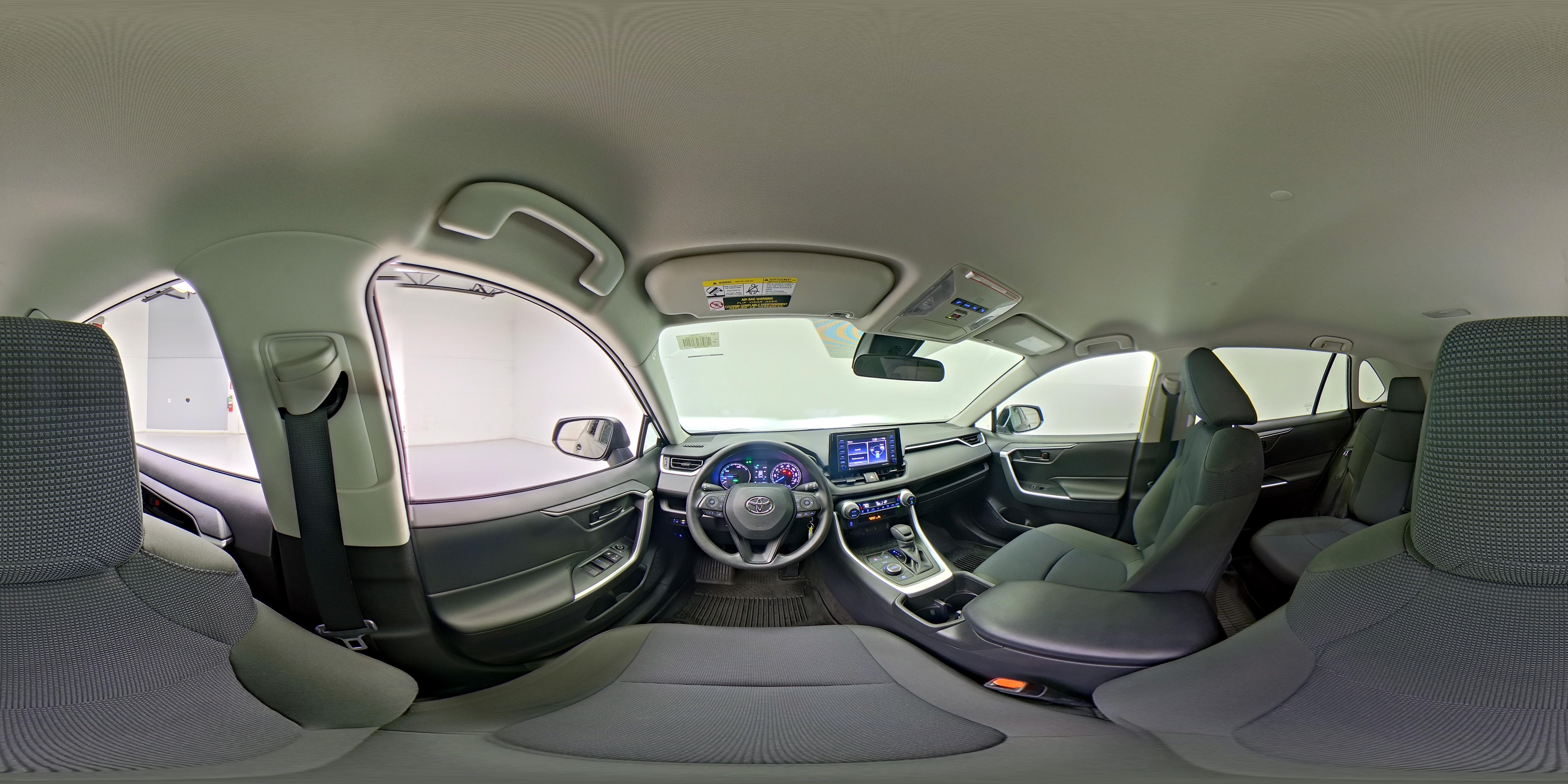 2022 Toyota RAV4 LE - Photo 26
