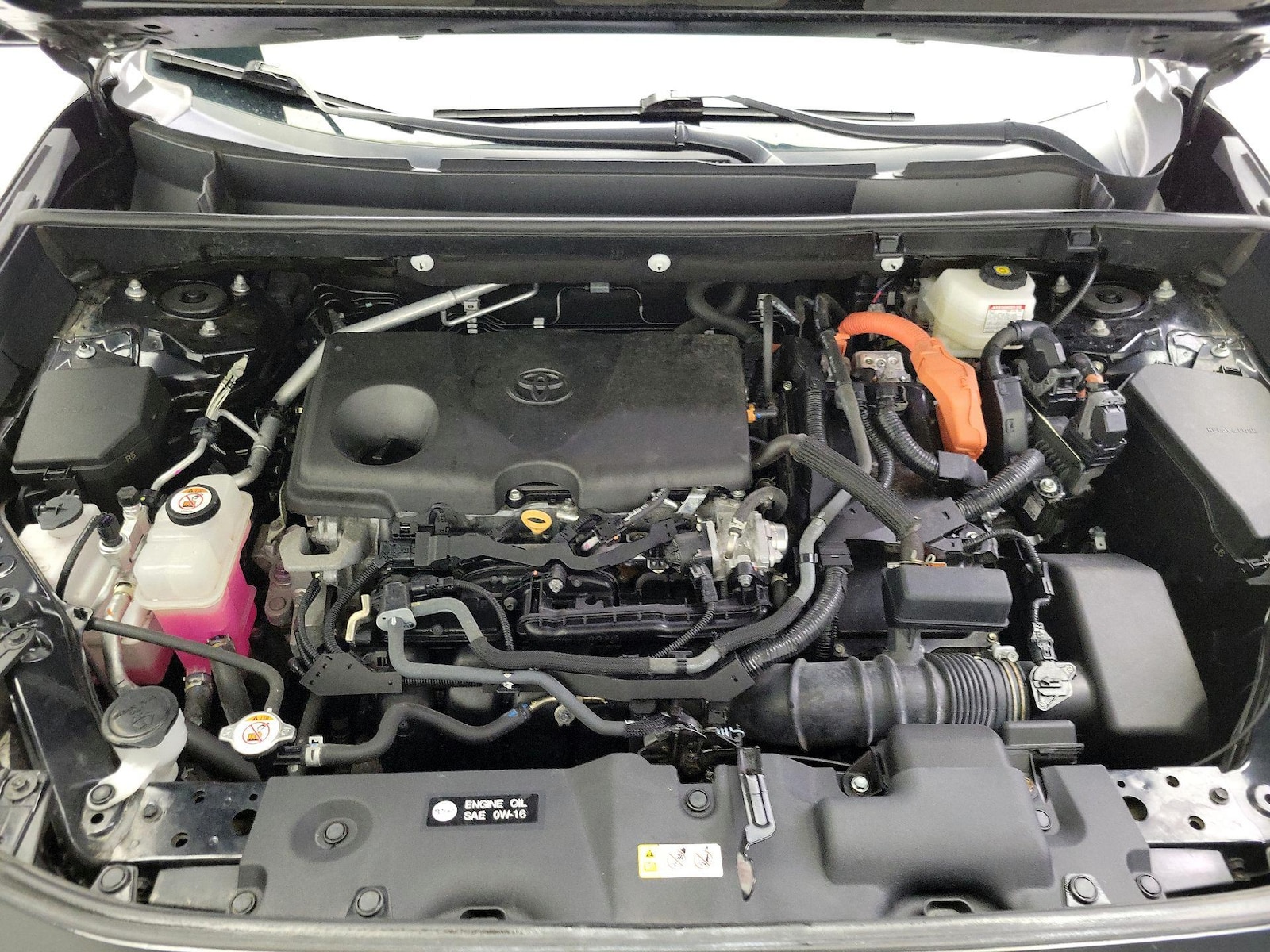 2022 Toyota RAV4 LE - Photo 22