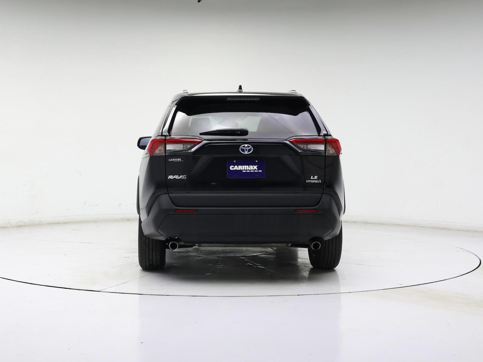 2022 Toyota RAV4 LE - Photo 7