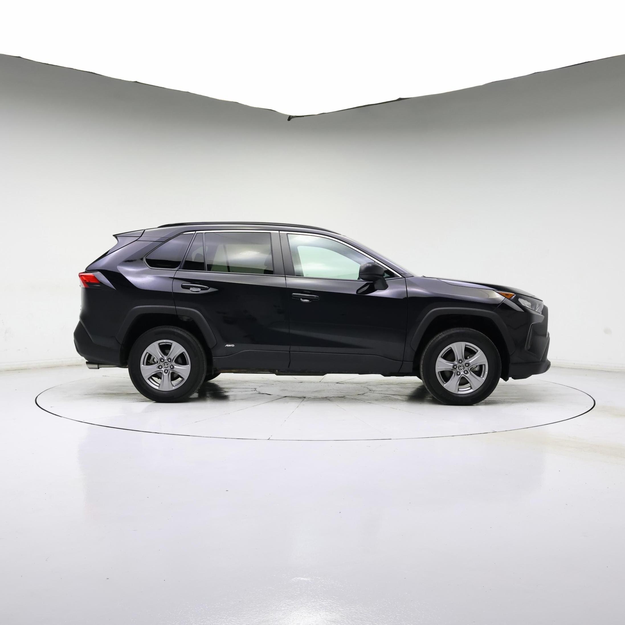 Thumbnail: 2022 Toyota RAV4 - 7