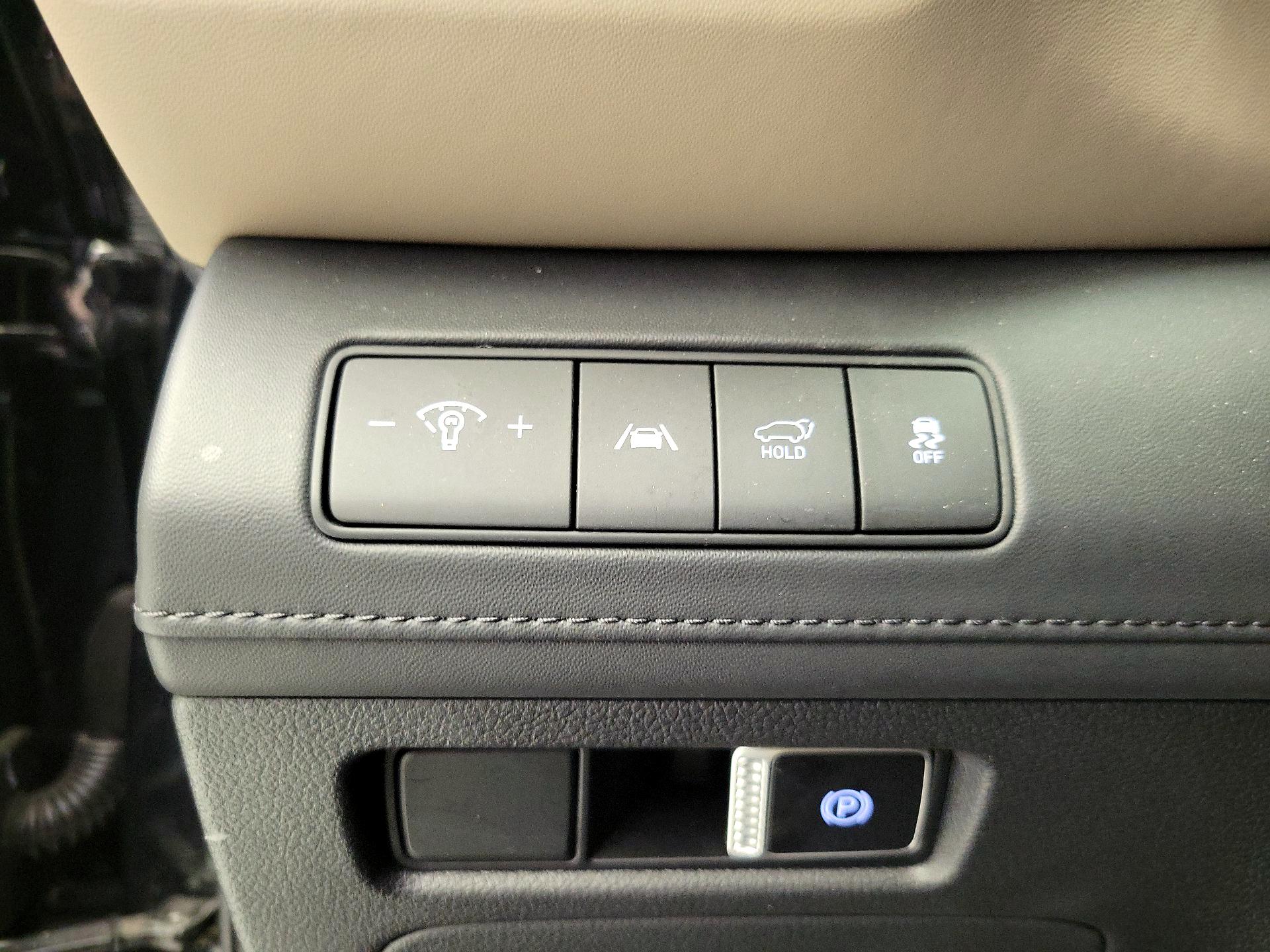 Thumbnail: 2023 Hyundai Santa Fe - 13