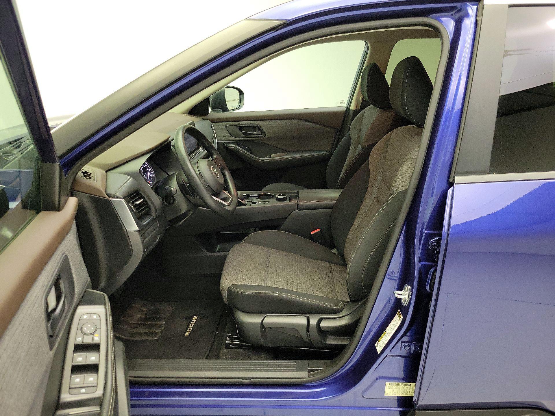 Thumbnail: 2021 Nissan Rogue - 11