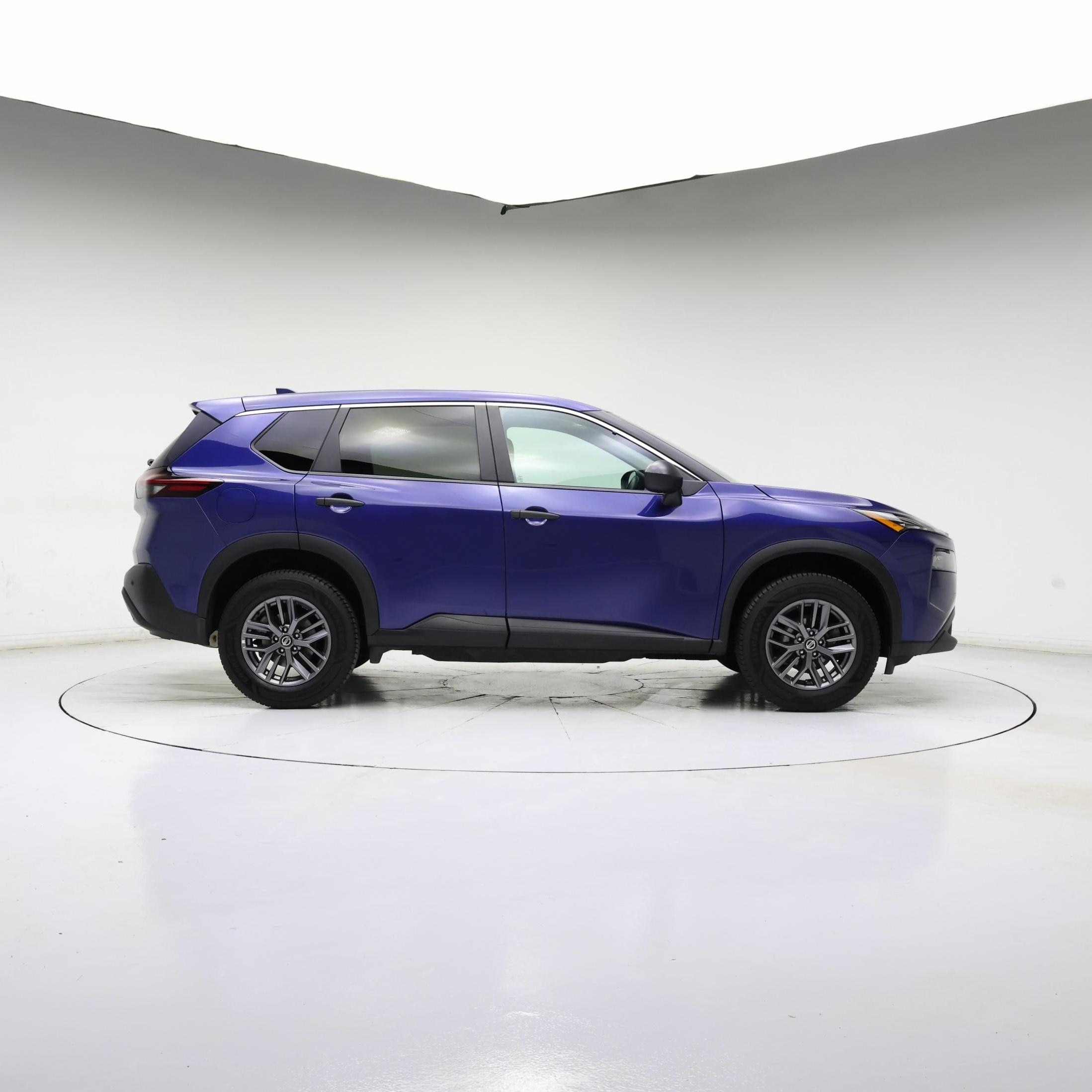 Thumbnail: 2021 Nissan Rogue - 3