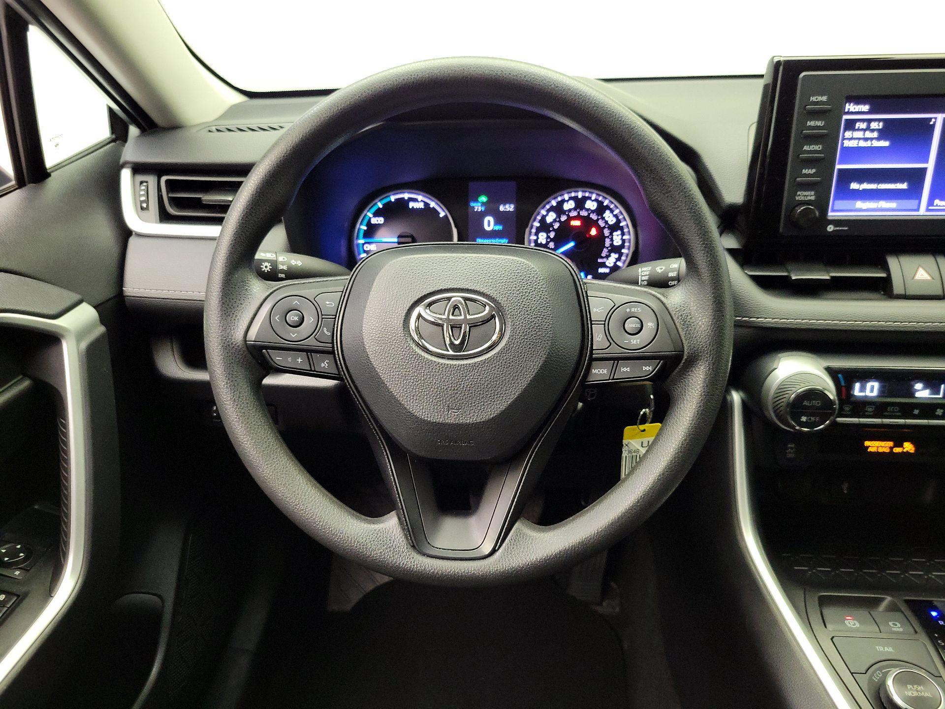 Thumbnail: 2022 Toyota RAV4 - 10