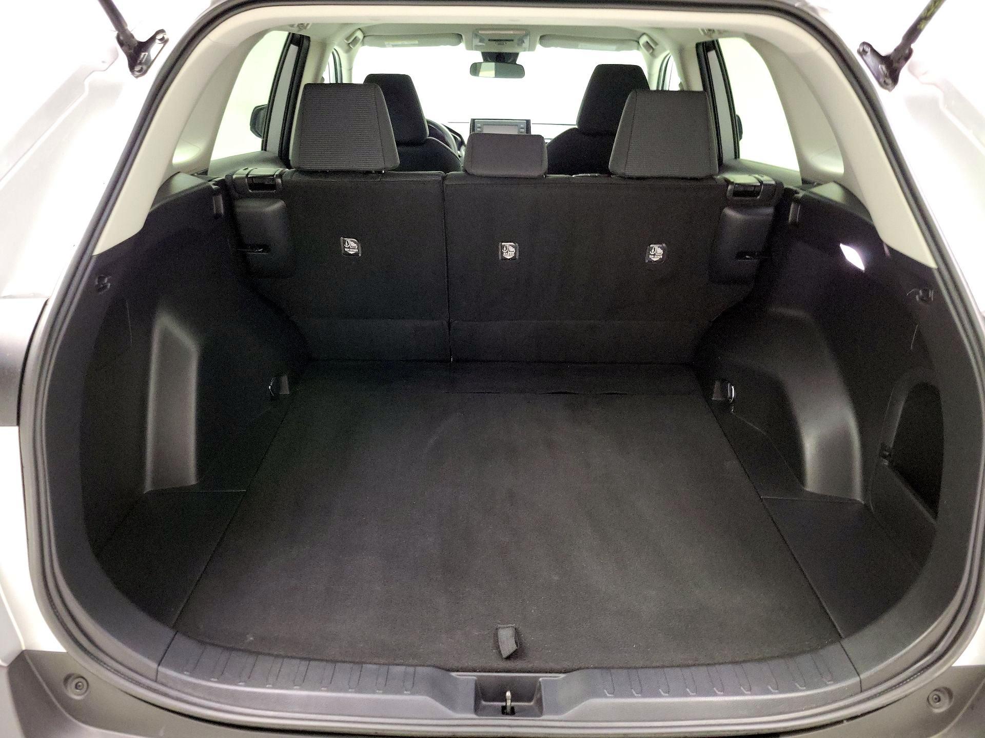 Thumbnail: 2022 Toyota RAV4 - 19