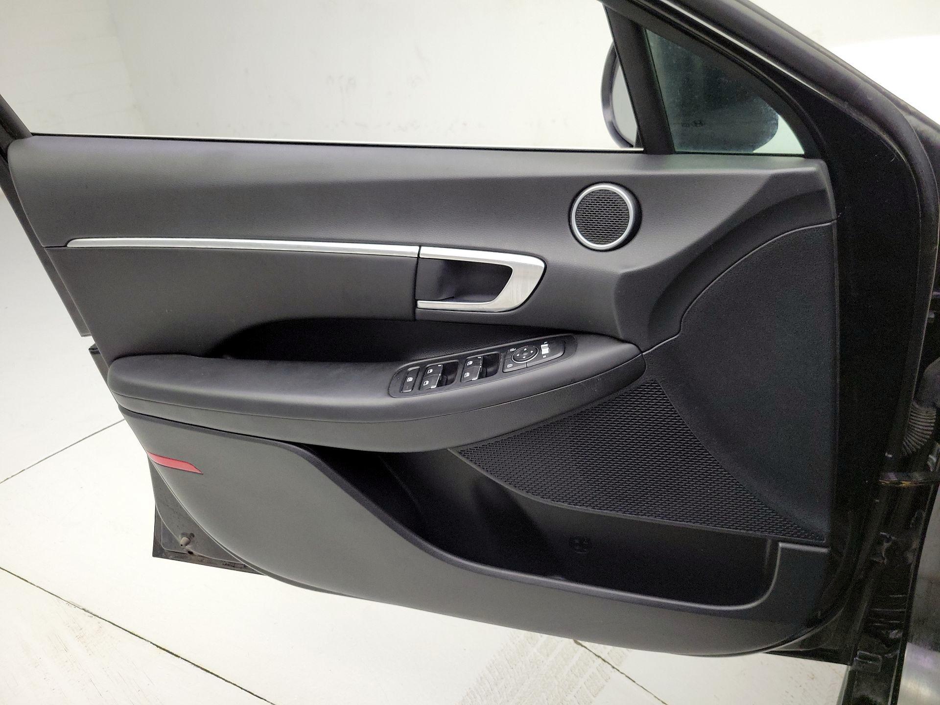 Thumbnail: 2023 Hyundai Sonata - 12