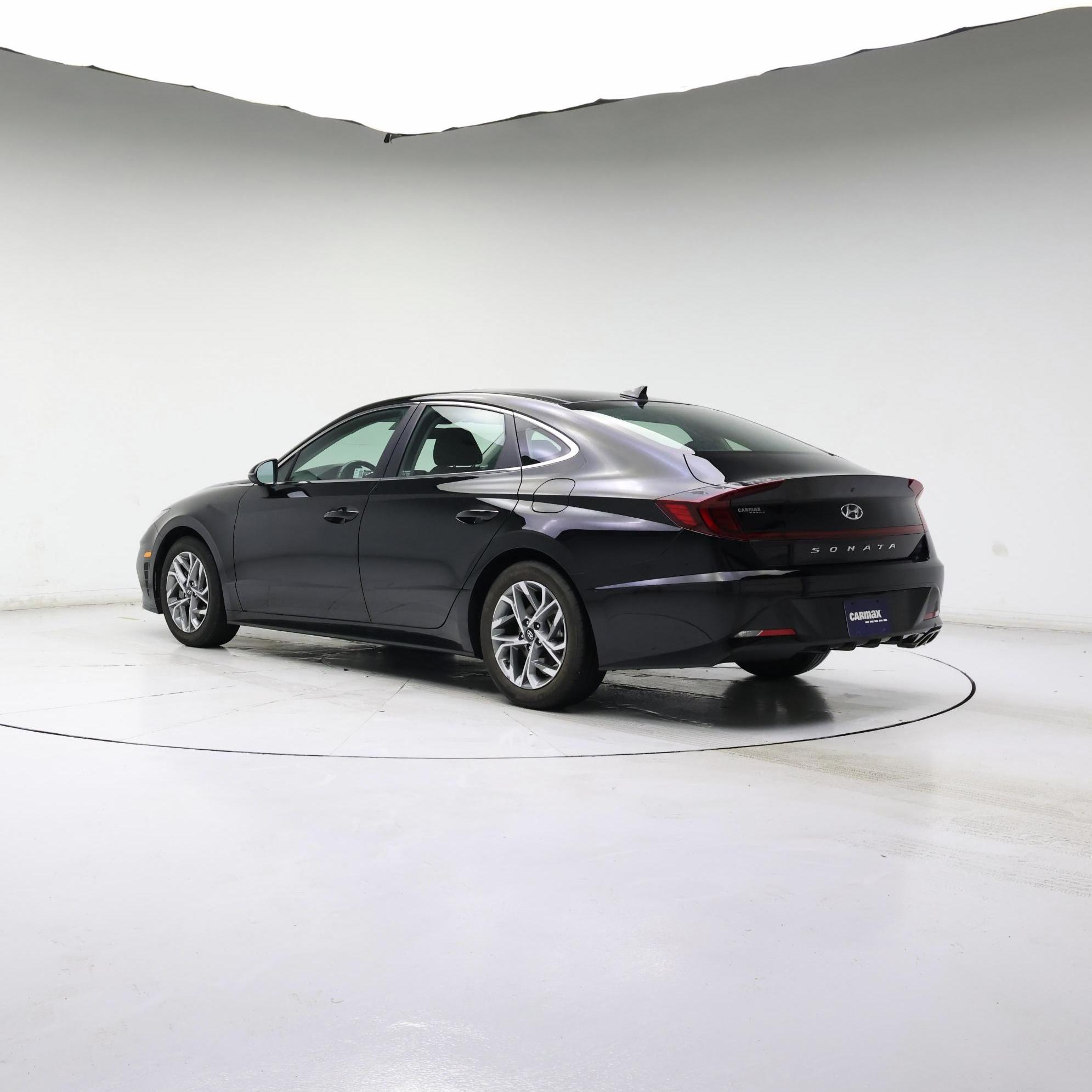 Thumbnail: 2023 Hyundai Sonata - 2