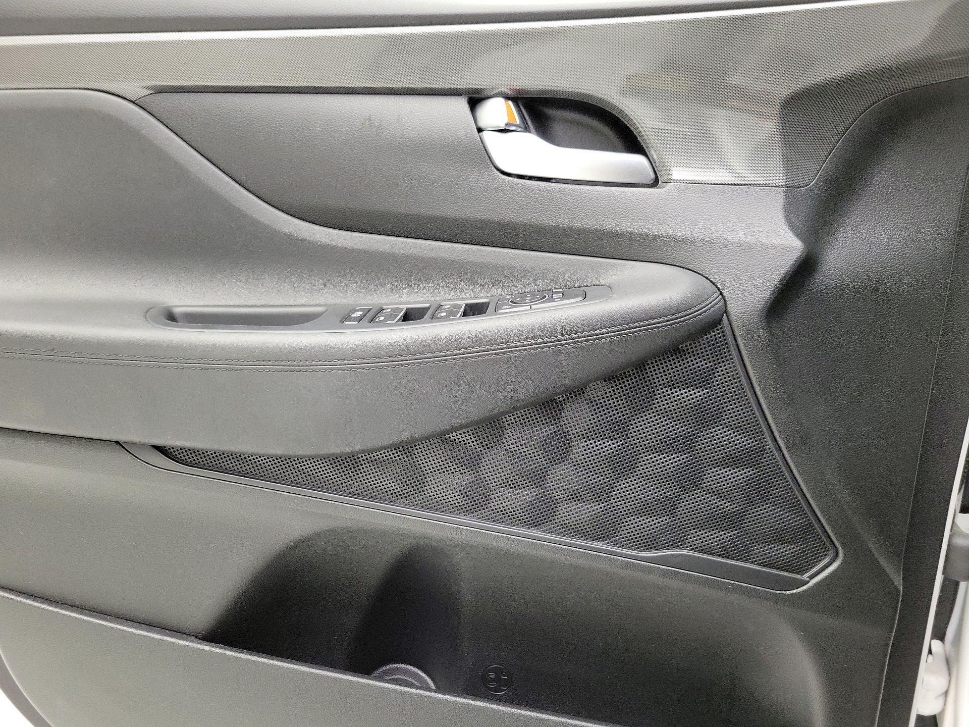 Thumbnail: 2023 Hyundai Santa Fe - 12