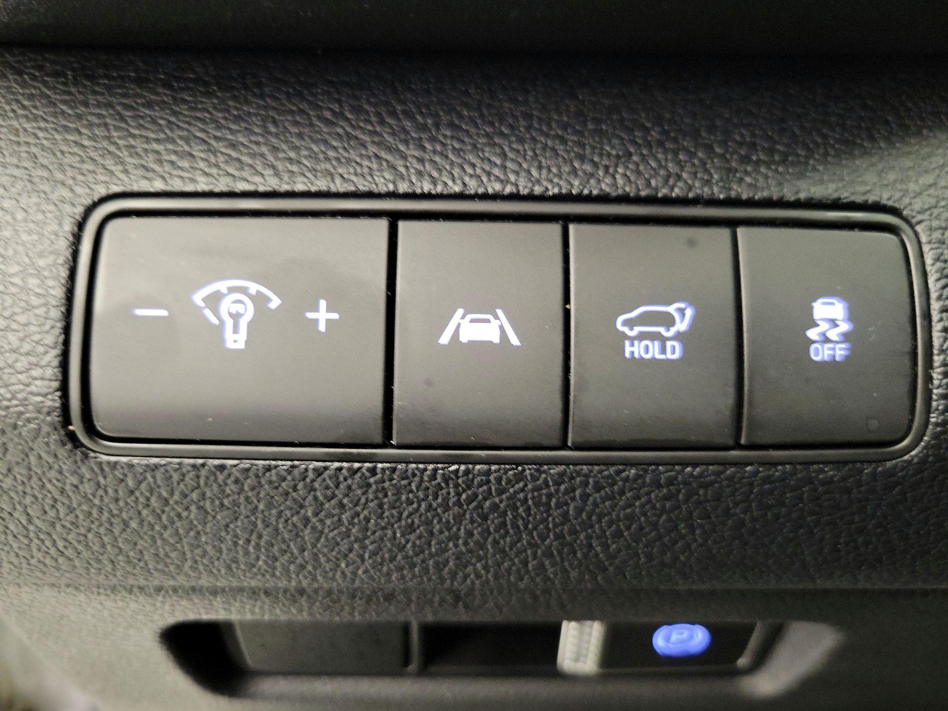 Thumbnail: 2023 Hyundai Santa Fe - 13