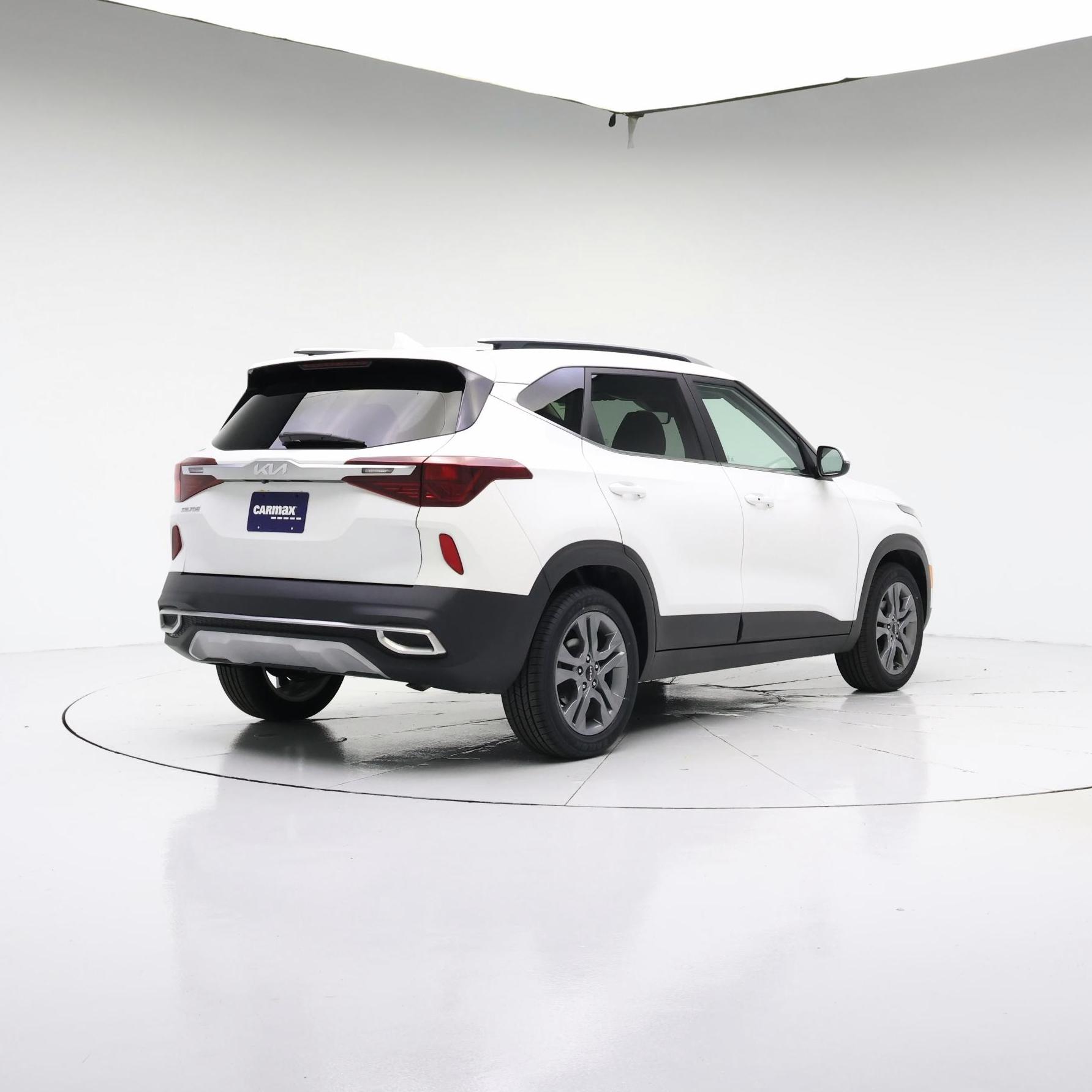 Thumbnail: 2022 Kia Seltos - 8