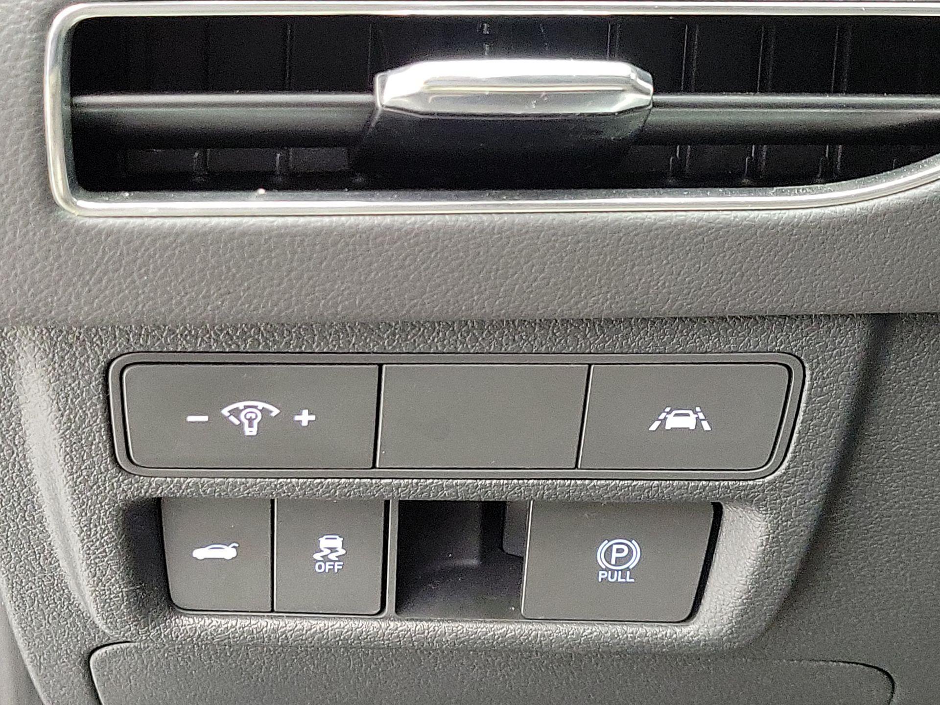 Thumbnail: 2023 Hyundai Sonata - 13