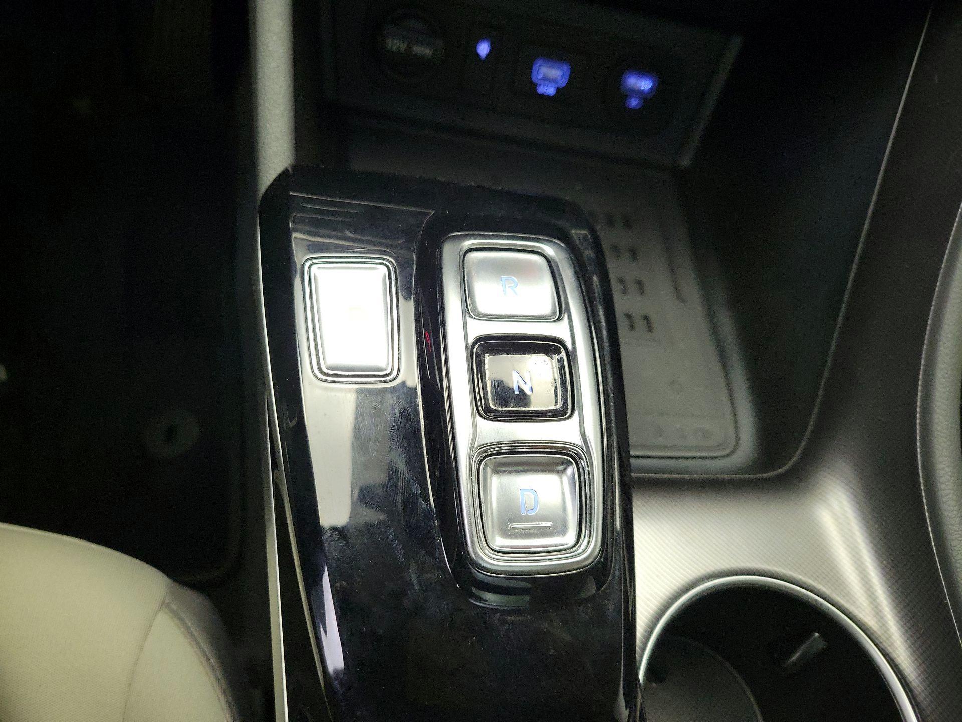 Thumbnail: 2023 Hyundai Sonata - 18