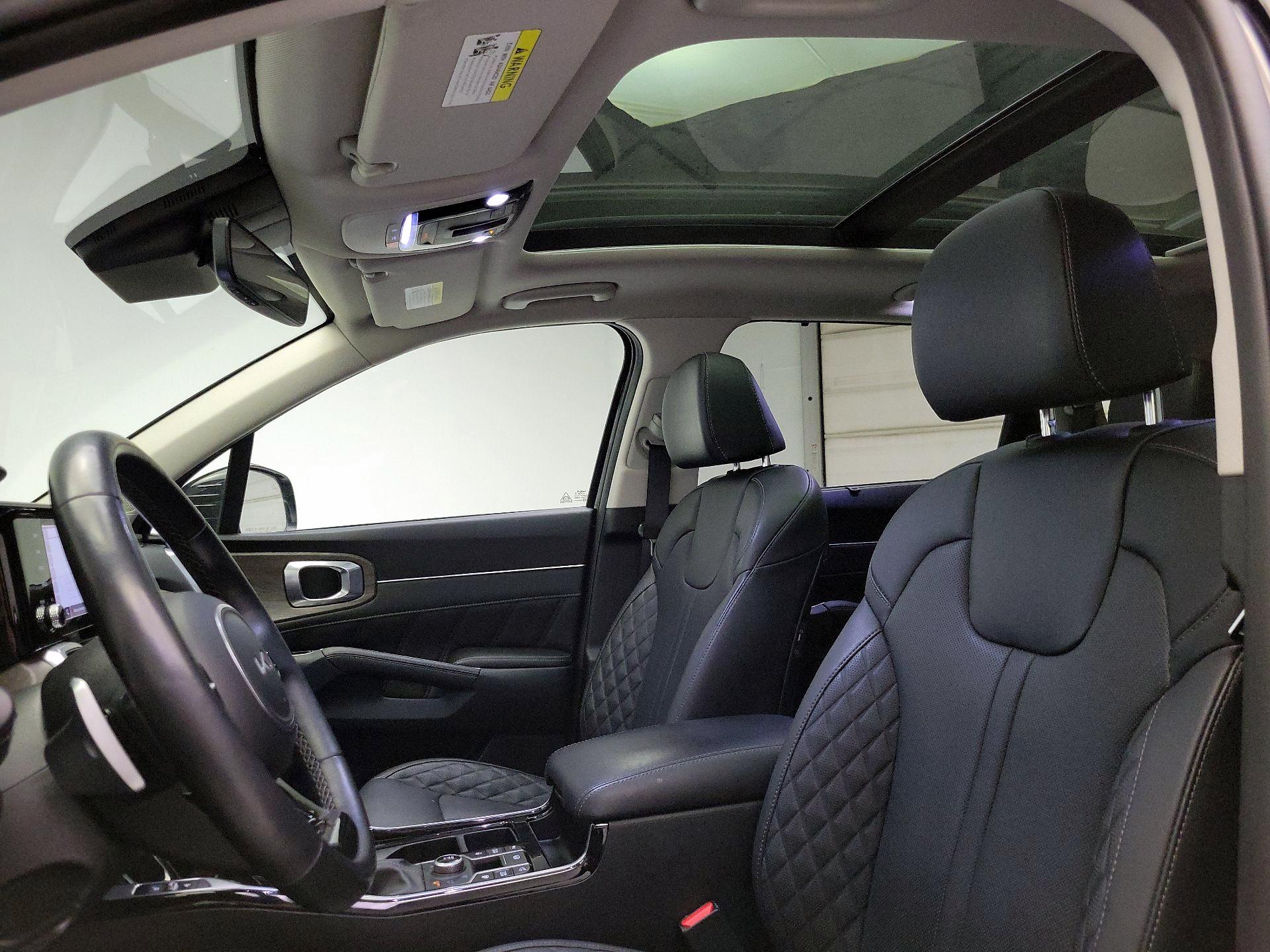 Thumbnail: 2023 Kia Sorento - 20