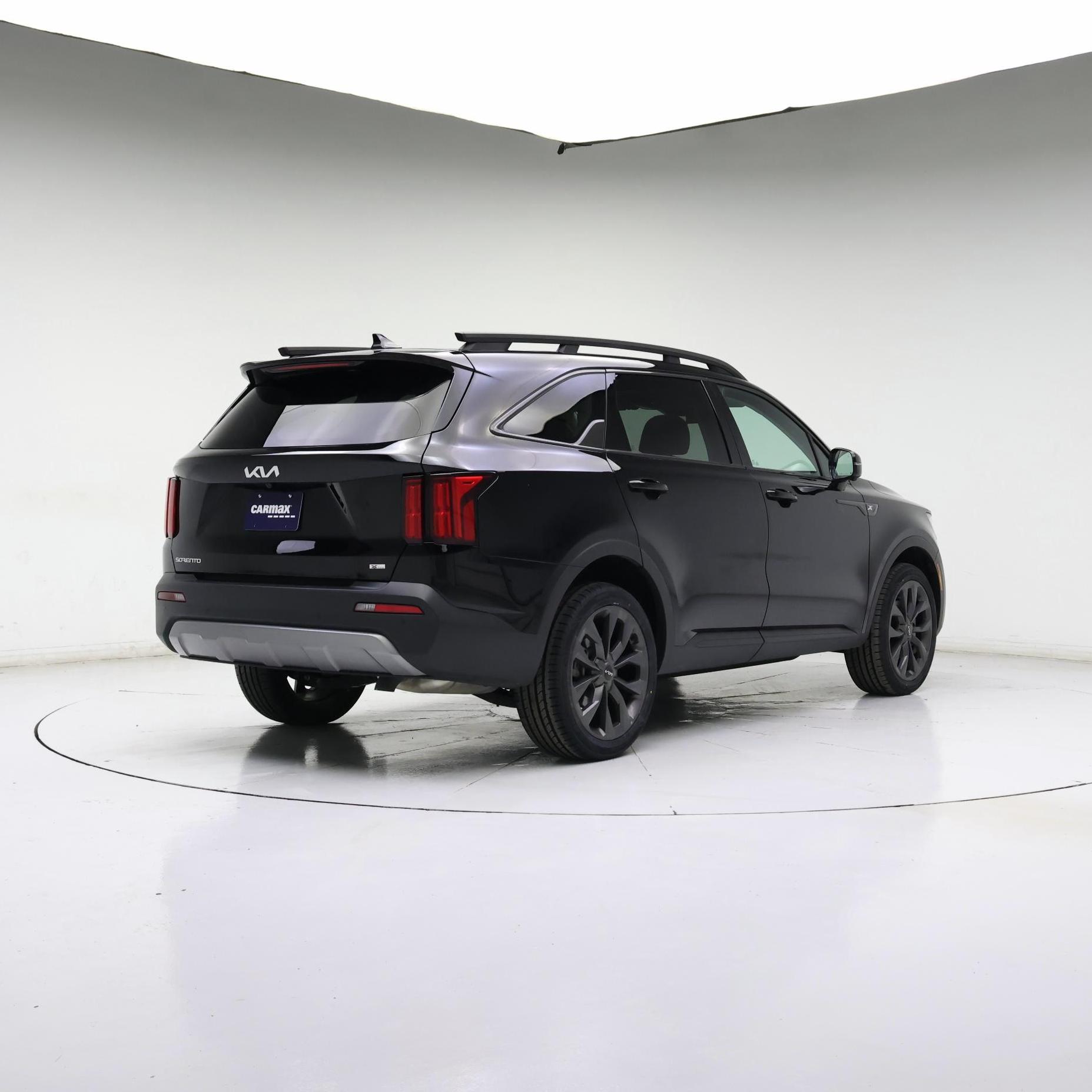 Thumbnail: 2023 Kia Sorento - 8