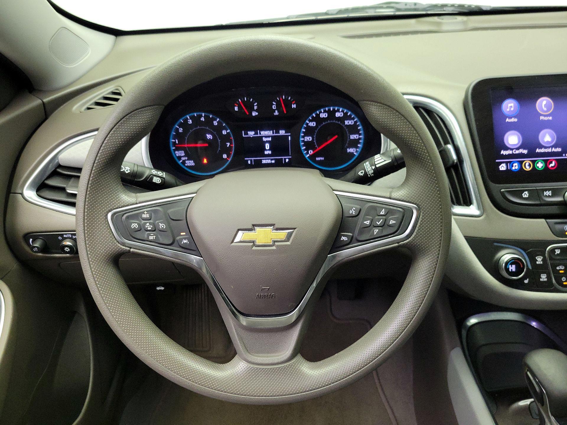 Thumbnail: 2021 Chevrolet Malibu - 10
