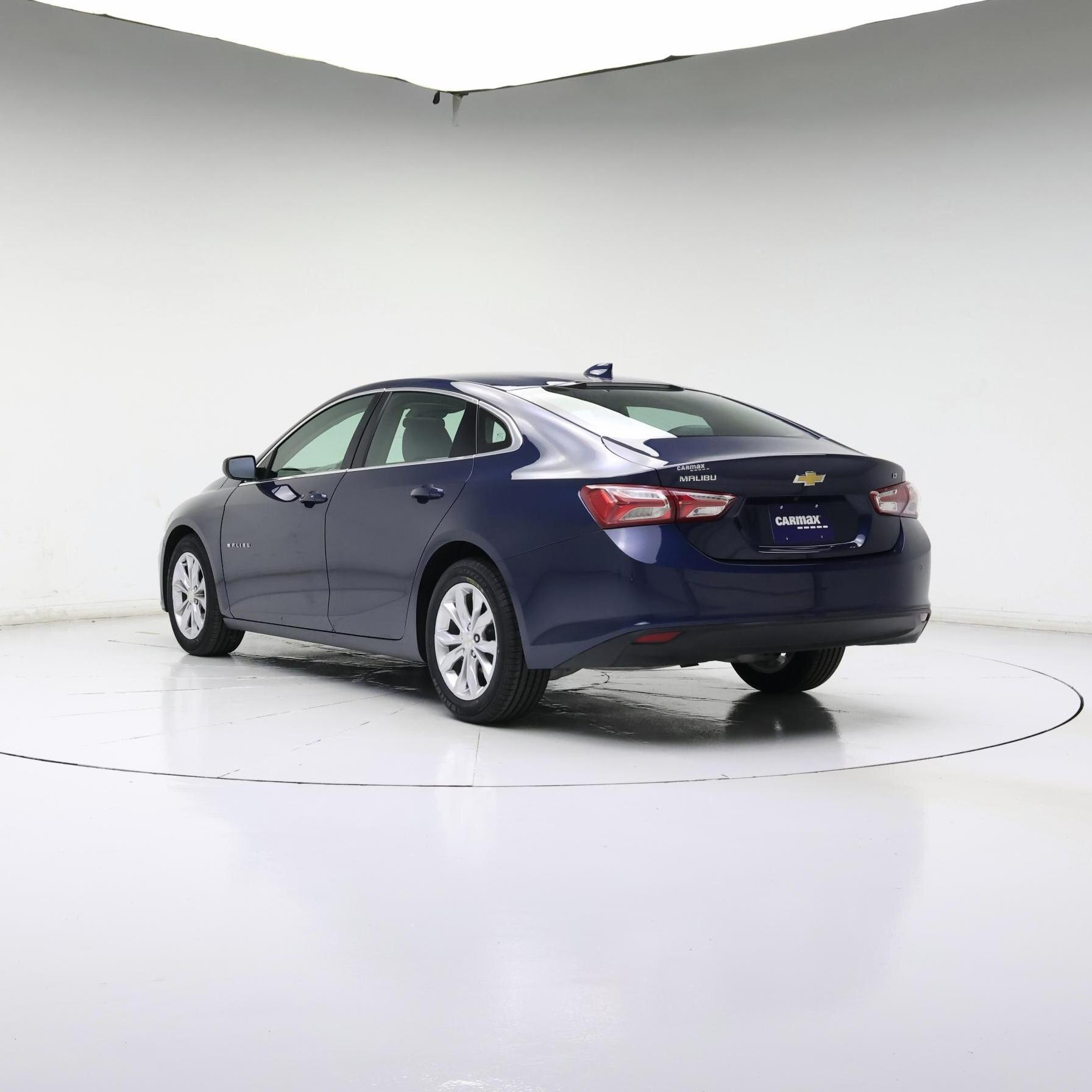 Thumbnail: 2021 Chevrolet Malibu - 2