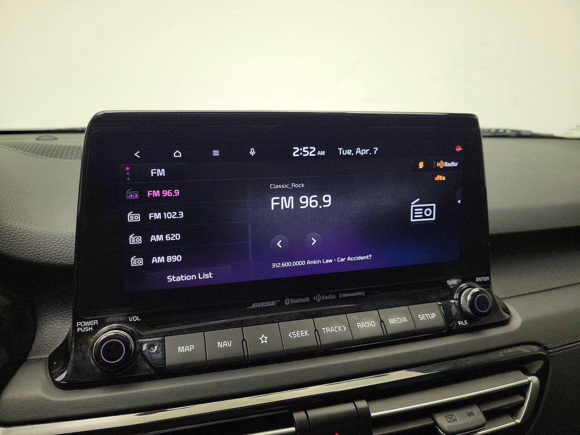 Thumbnail: 2023 Kia Seltos - 16