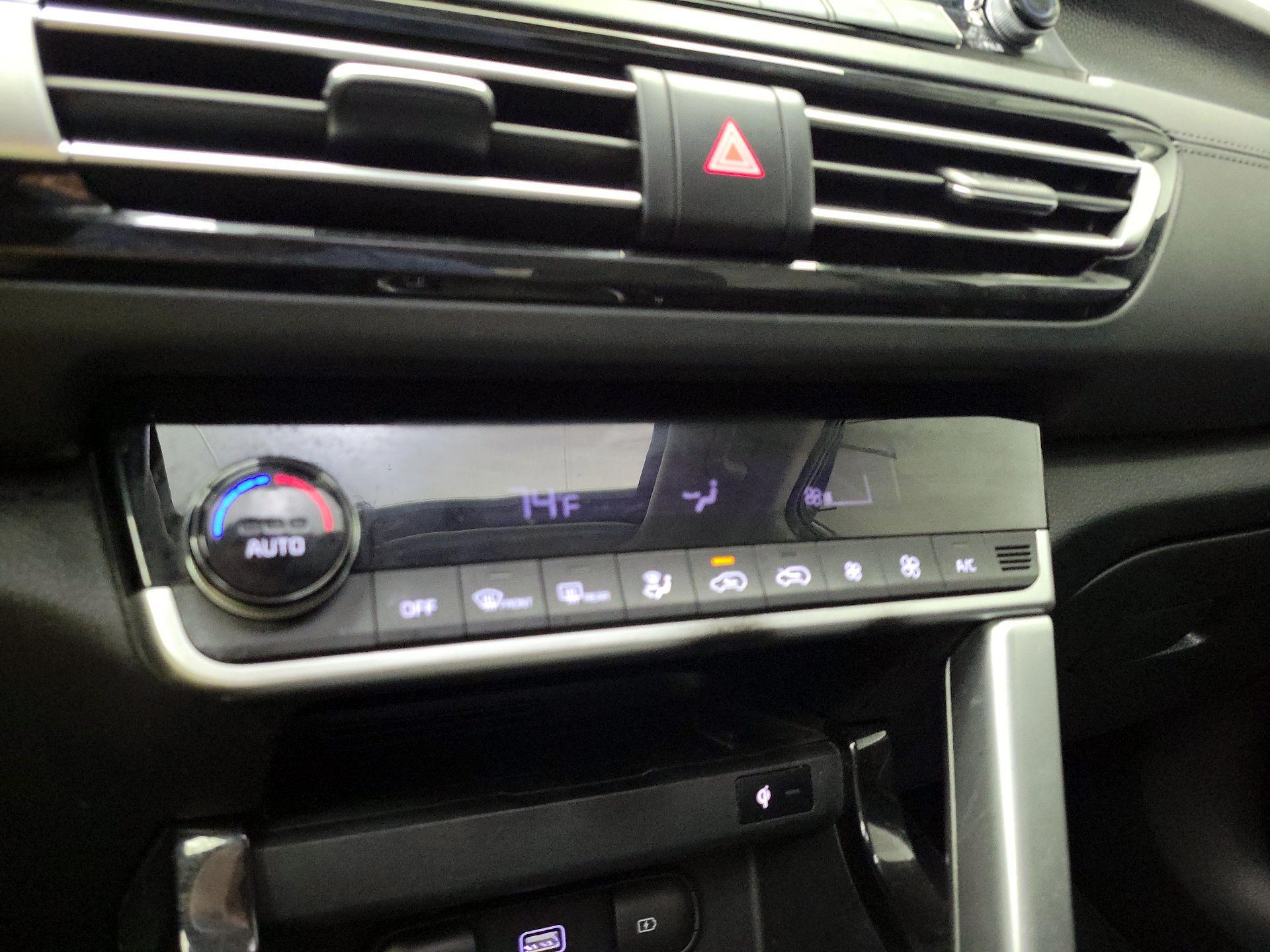 Thumbnail: 2023 Kia Seltos - 17