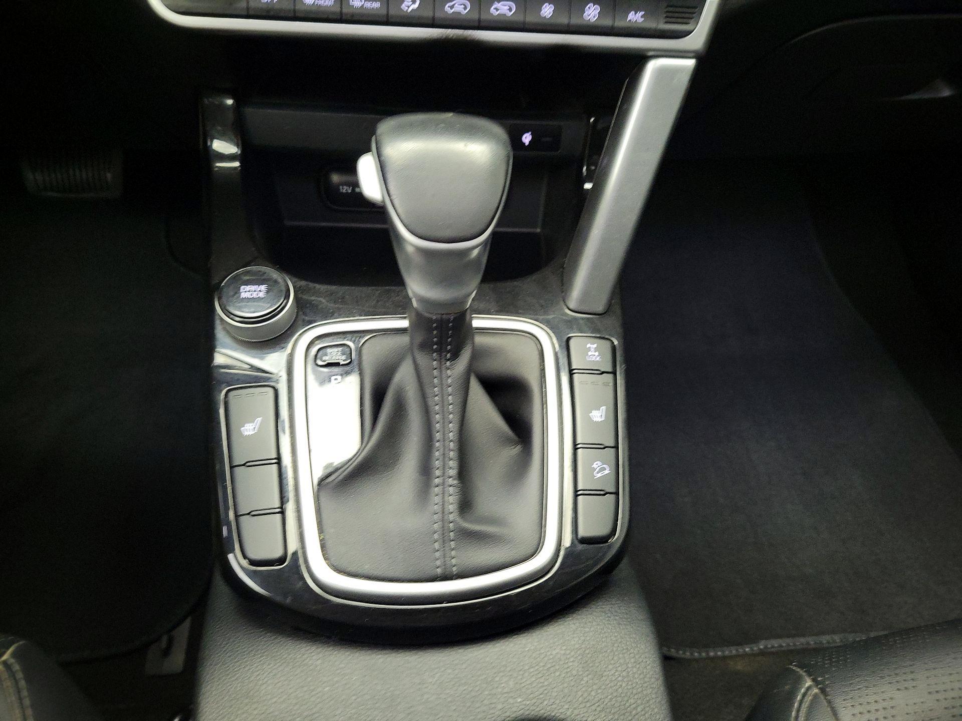 Thumbnail: 2023 Kia Seltos - 18